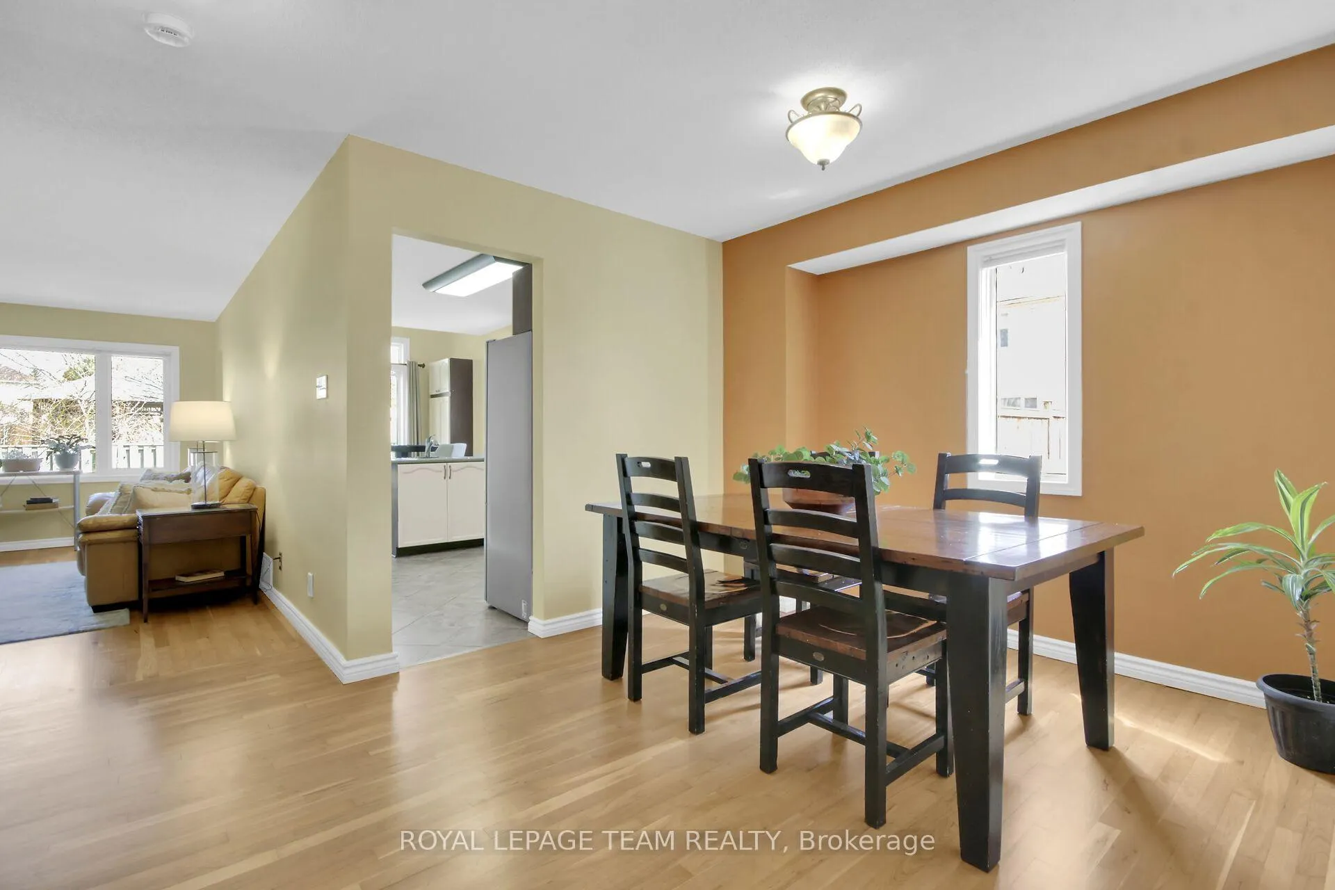 Photo 18 of 207 Beatrice Drive, Ottawa, Barrhaven - Longfields — HOMEH