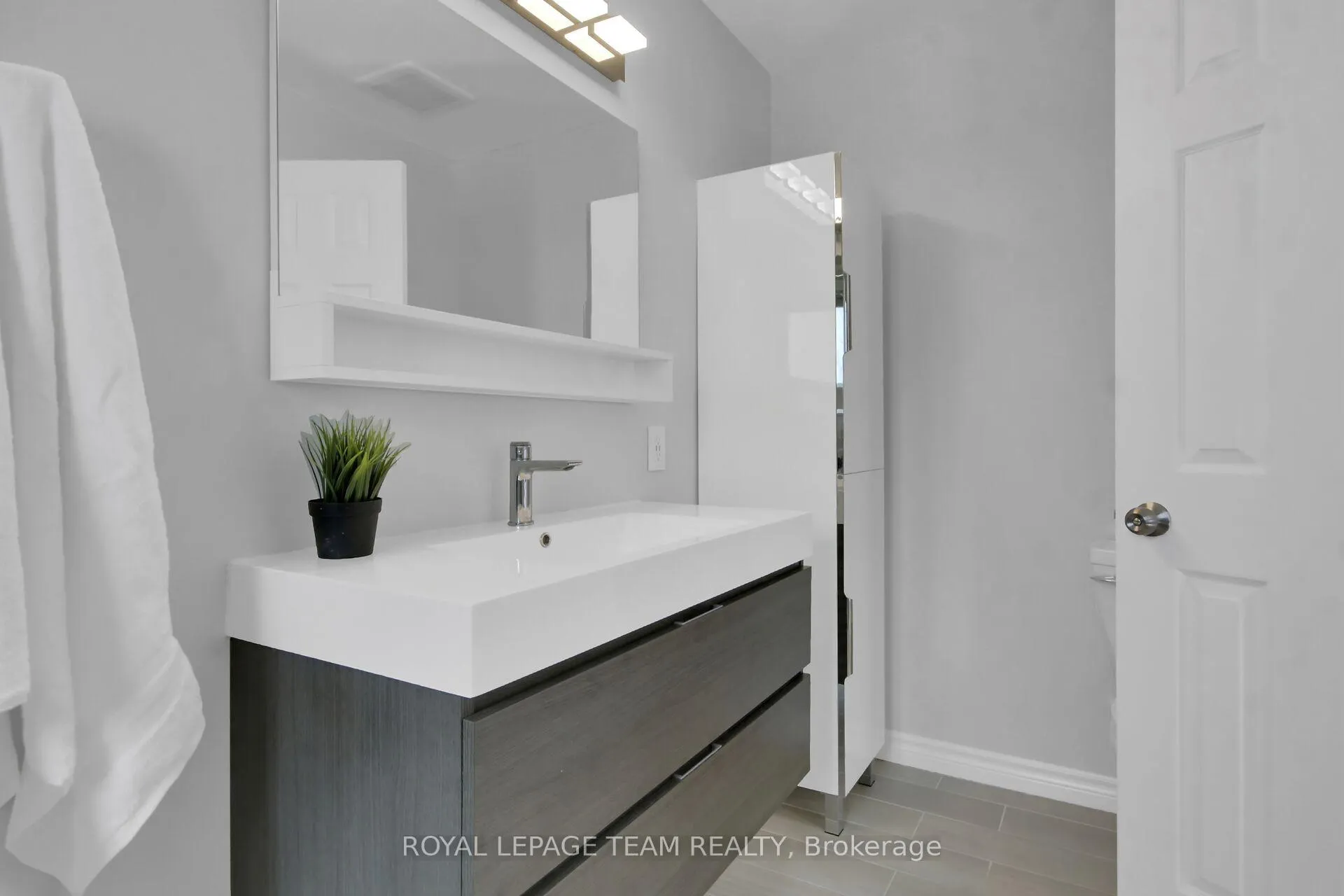 Photo 23 of 207 Beatrice Drive, Ottawa, Barrhaven - Longfields — HOMEH