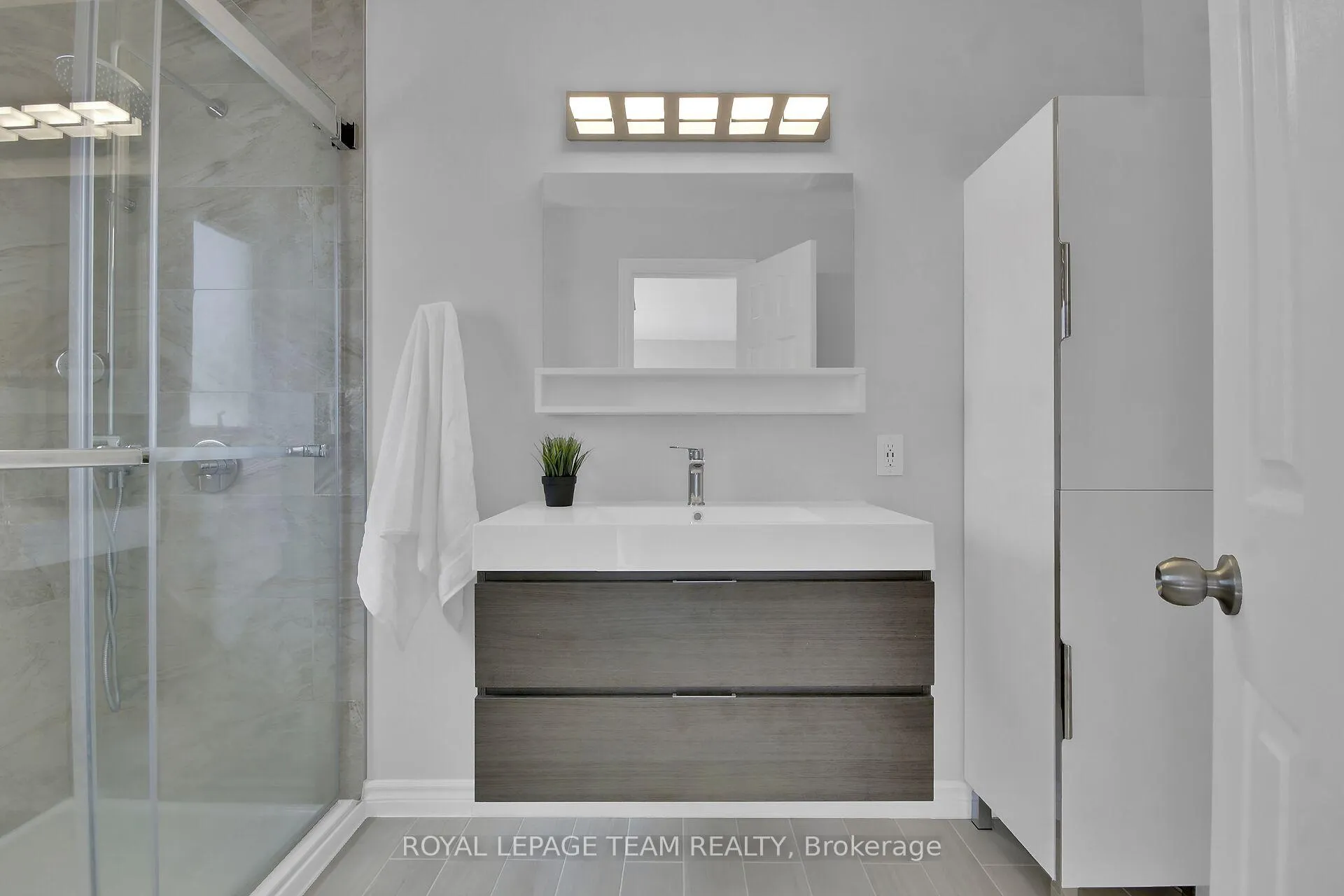 Photo 24 of 207 Beatrice Drive, Ottawa, Barrhaven - Longfields — HOMEH