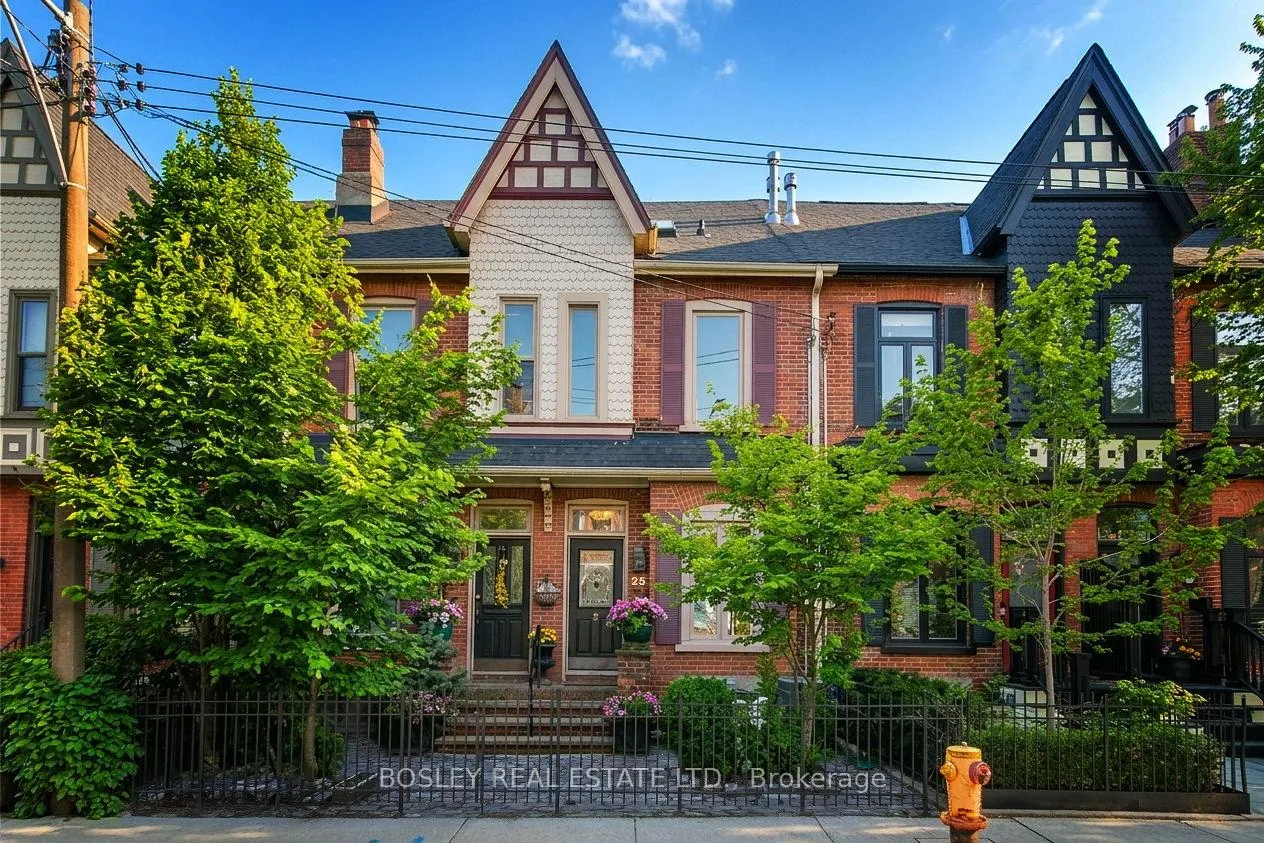 Front of 25 Salisbury Avenue