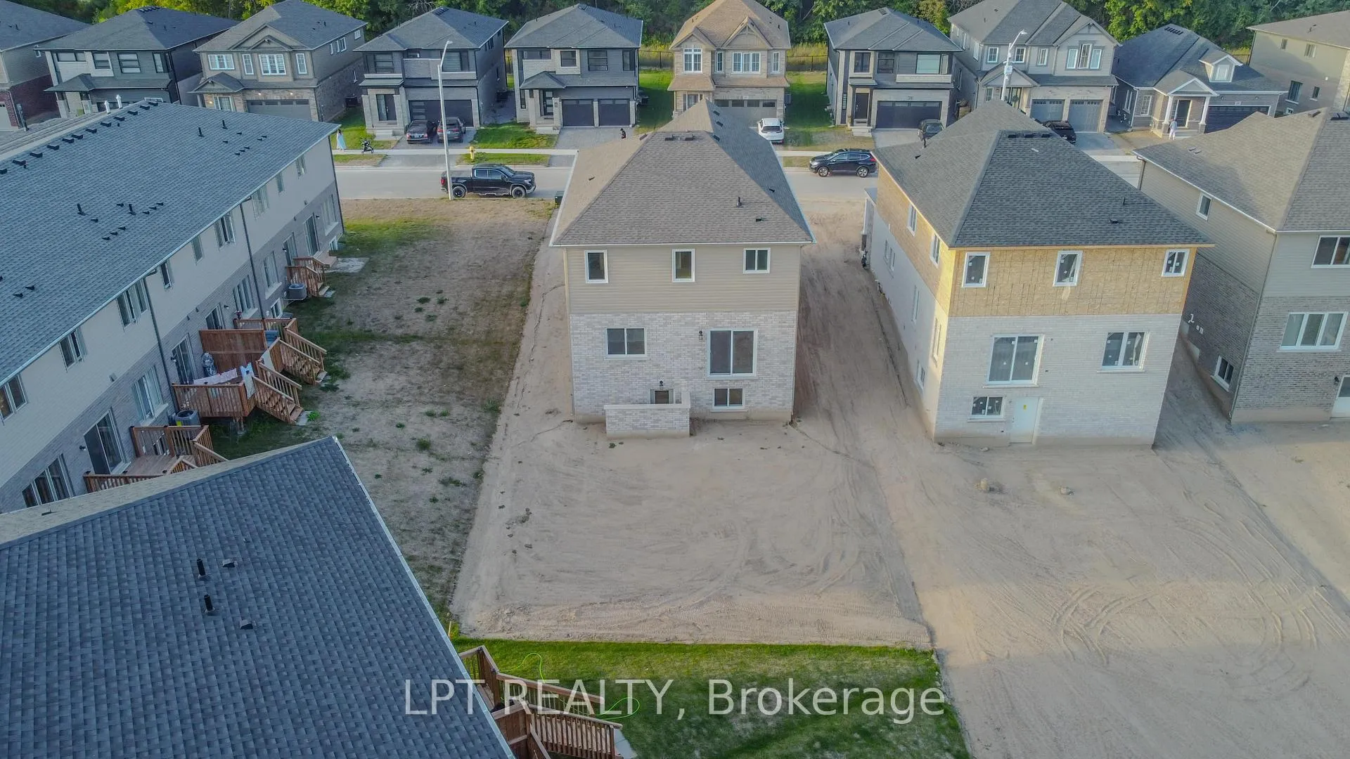 Photo 5 of 22b Willson Drive, Thorold, Hurricane/Merrittville — HOMEH