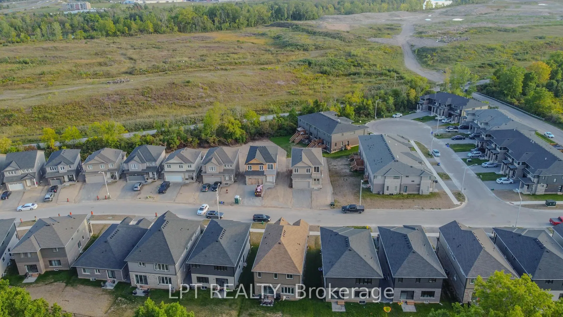 Photo 8 of 22b Willson Drive, Thorold, Hurricane/Merrittville — HOMEH