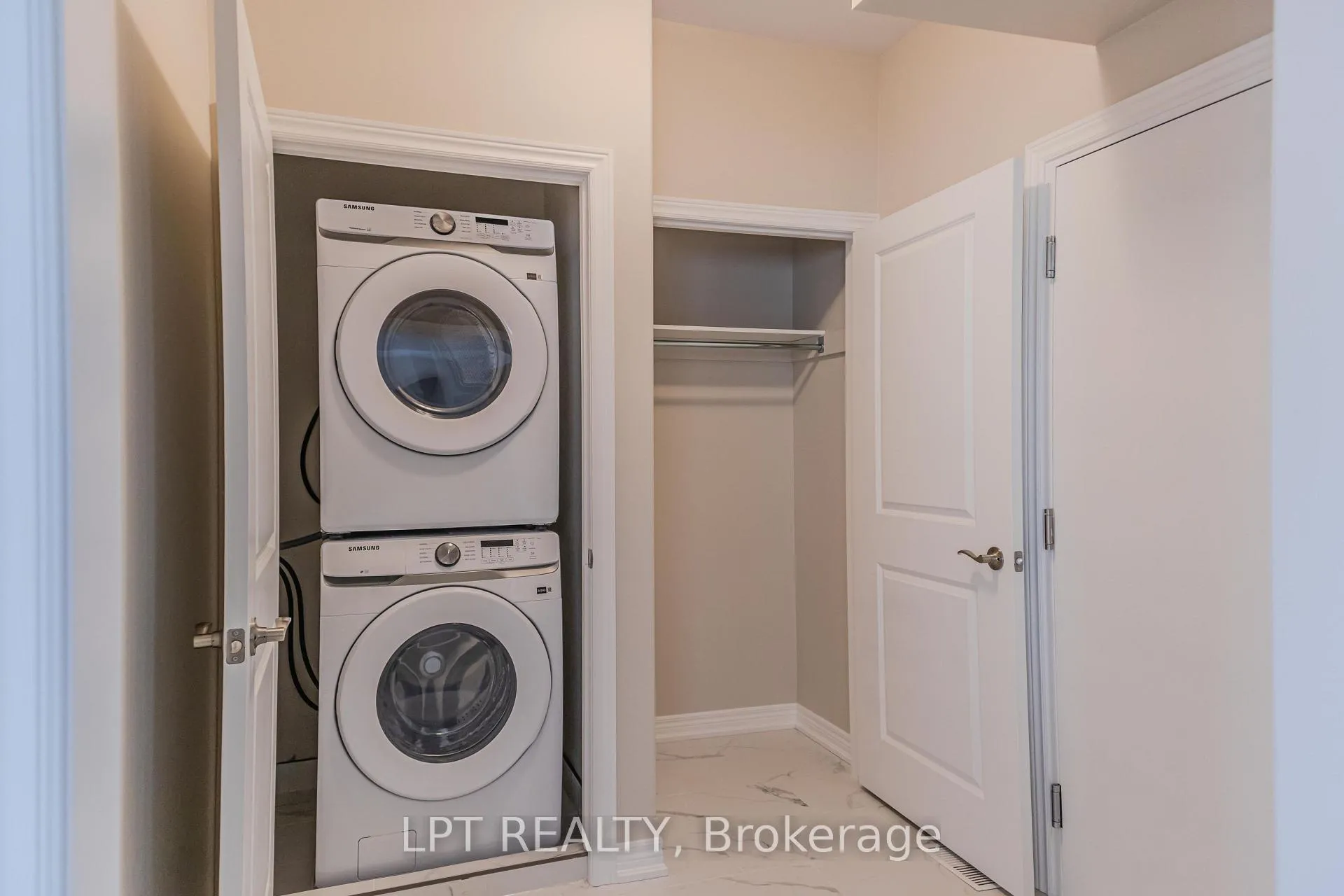 Photo 12 of 22b Willson Drive, Thorold, Hurricane/Merrittville — HOMEH