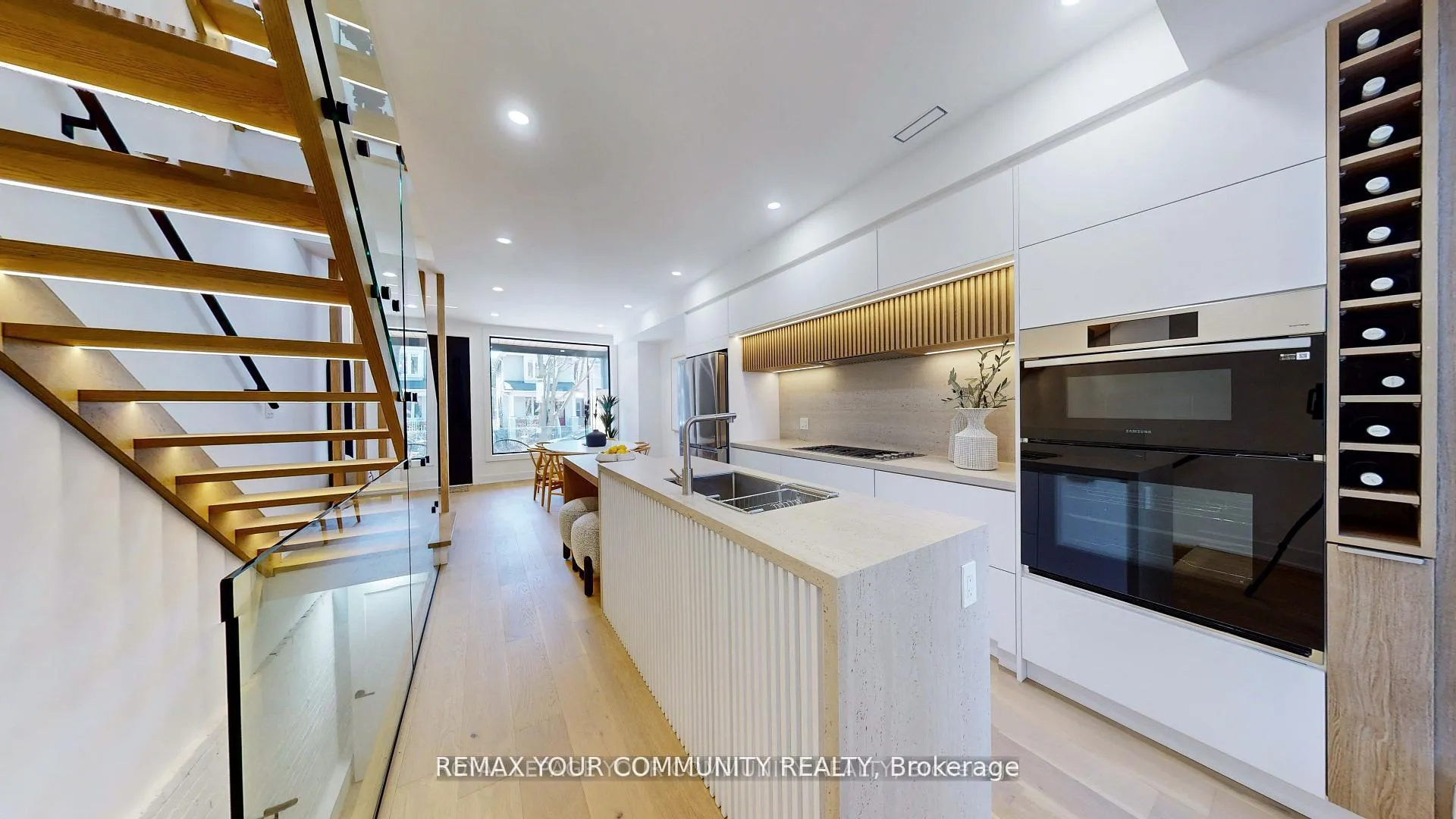 Photo 9 of 32 Endean Avenue, Toronto, South Riverdale — HOMEH