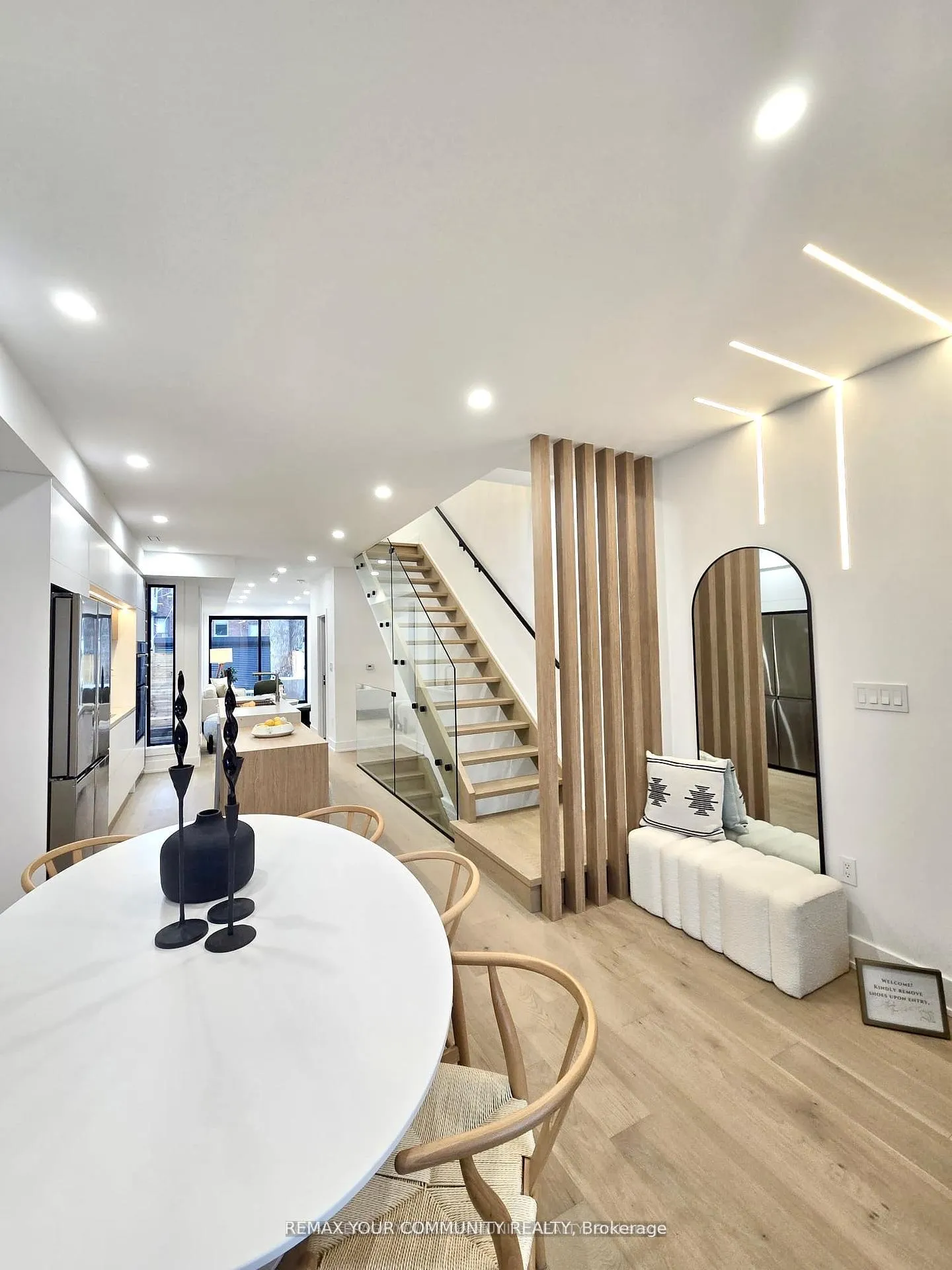 Photo 14 of 32 Endean Avenue, Toronto, South Riverdale — HOMEH