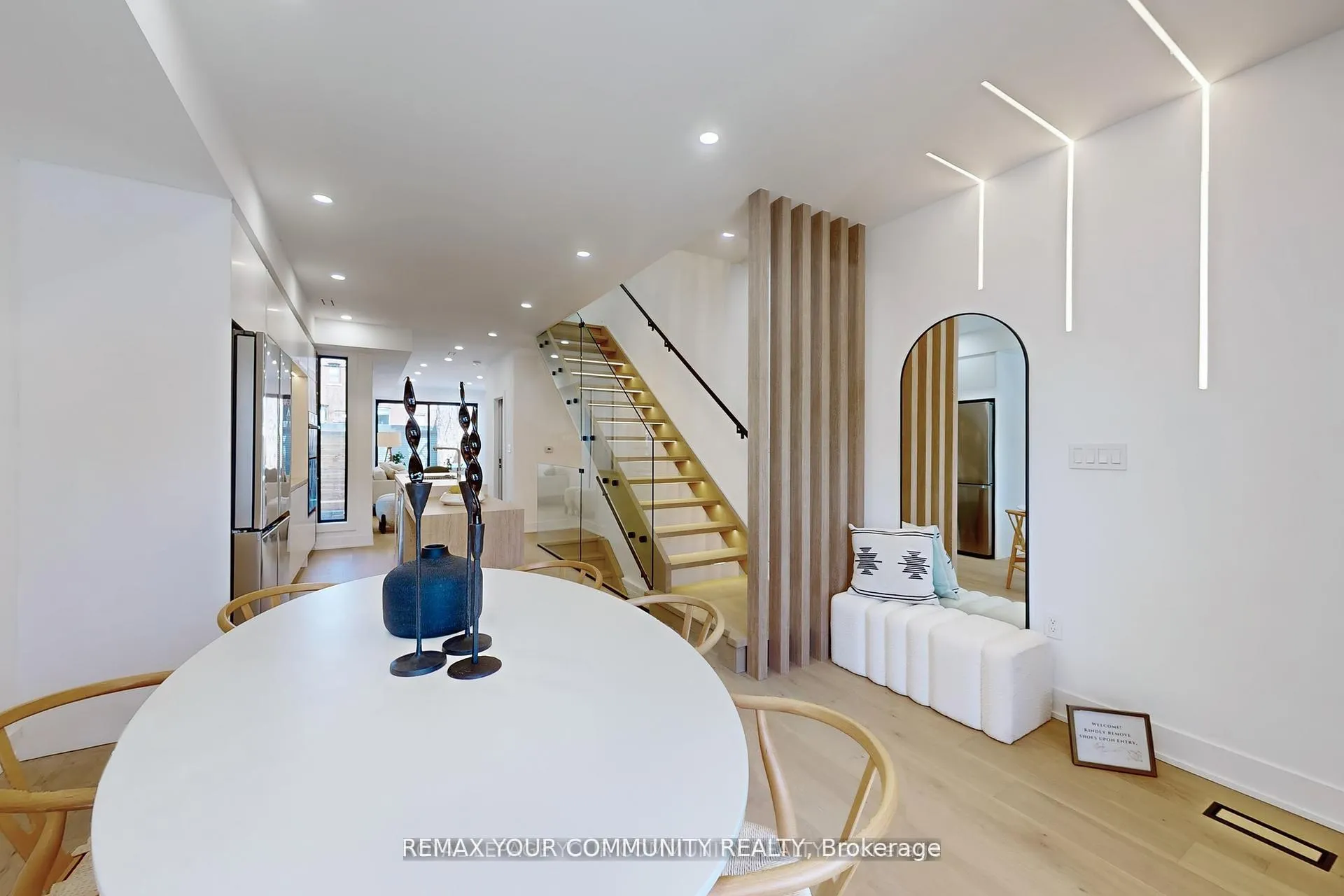 Photo 15 of 32 Endean Avenue, Toronto, South Riverdale — HOMEH