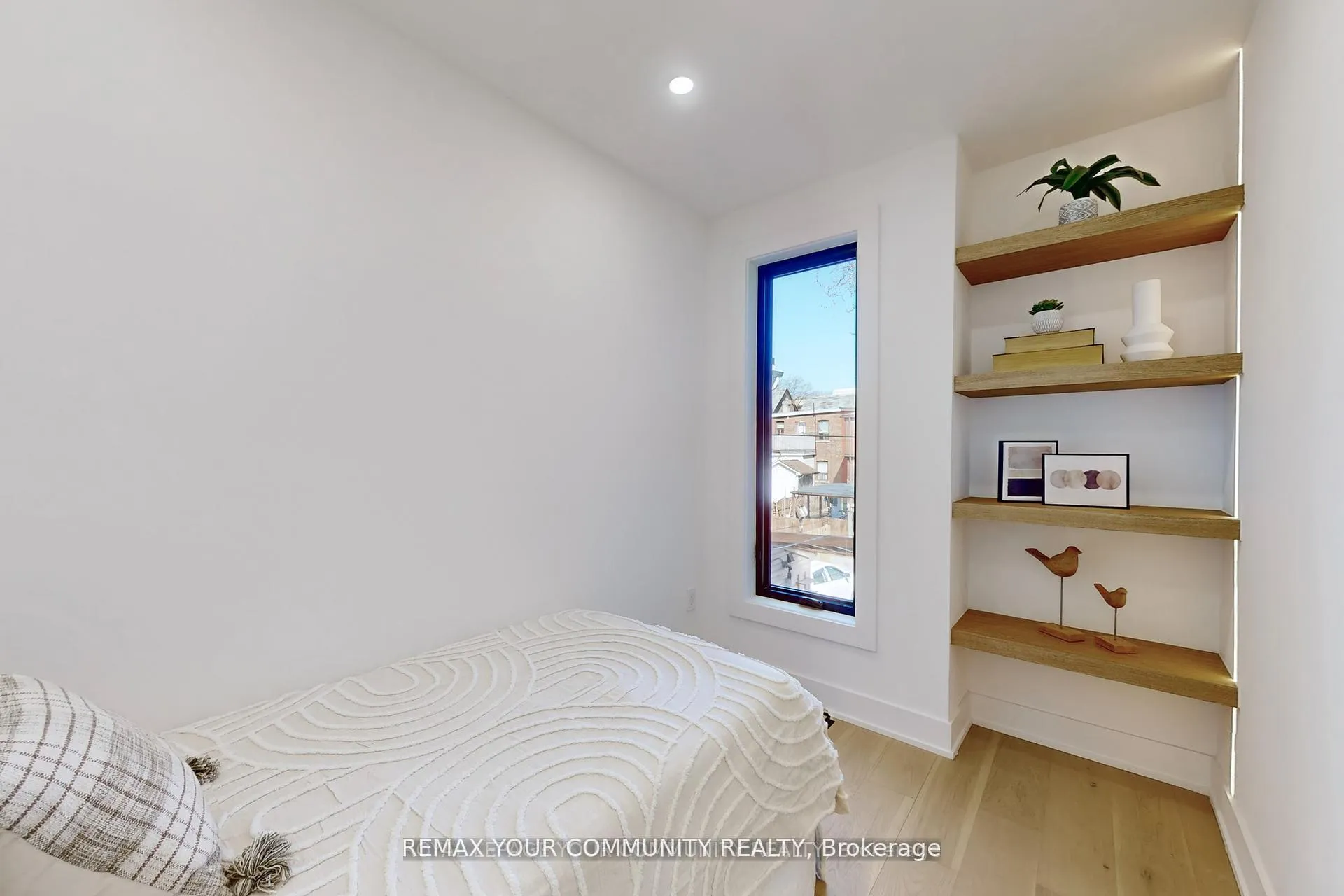 Photo 19 of 32 Endean Avenue, Toronto, South Riverdale — HOMEH