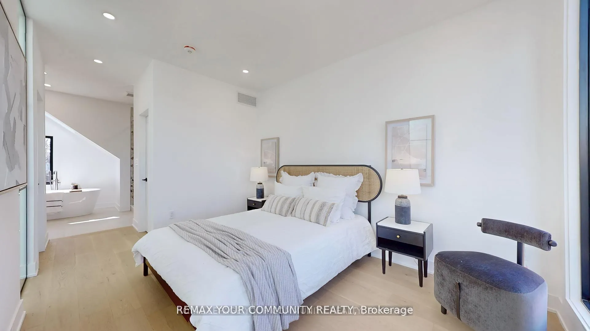 Photo 29 of 32 Endean Avenue, Toronto, South Riverdale — HOMEH