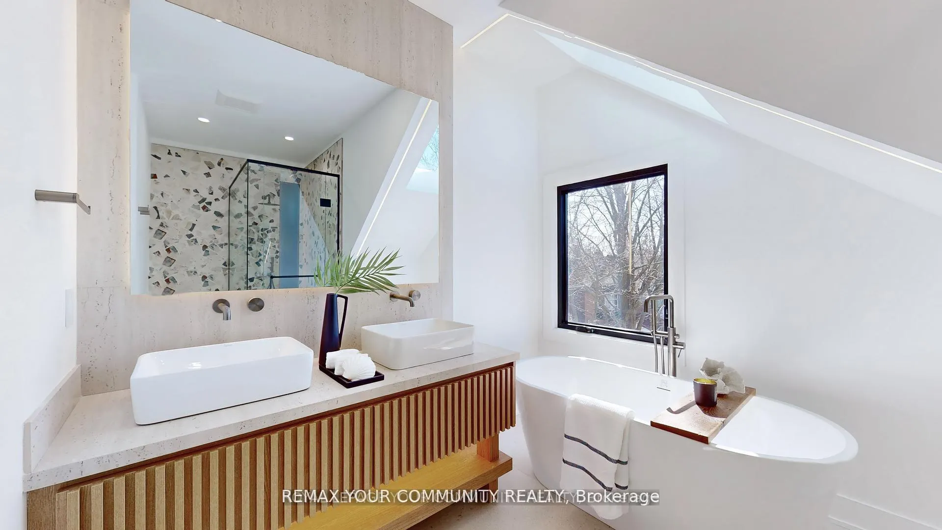Photo 32 of 32 Endean Avenue, Toronto, South Riverdale — HOMEH