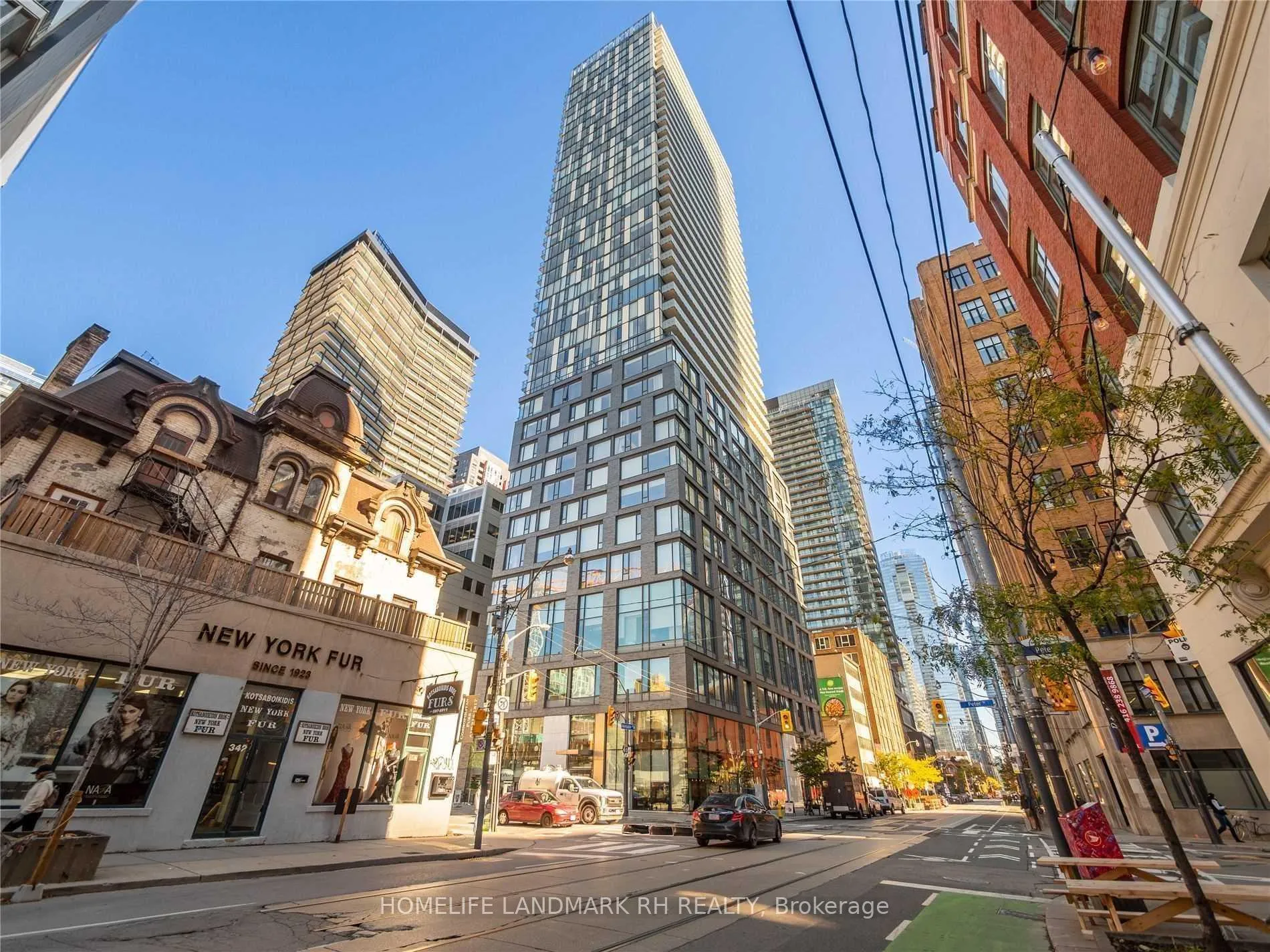 Photo 1 of Unit 818, 101 Peter Street, Toronto, Waterfront Communities — HOMEH