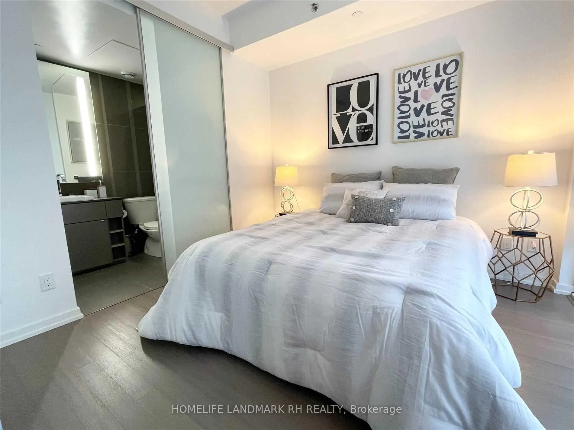 Photo 9 of Unit 818, 101 Peter Street, Toronto, Waterfront Communities — HOMEH