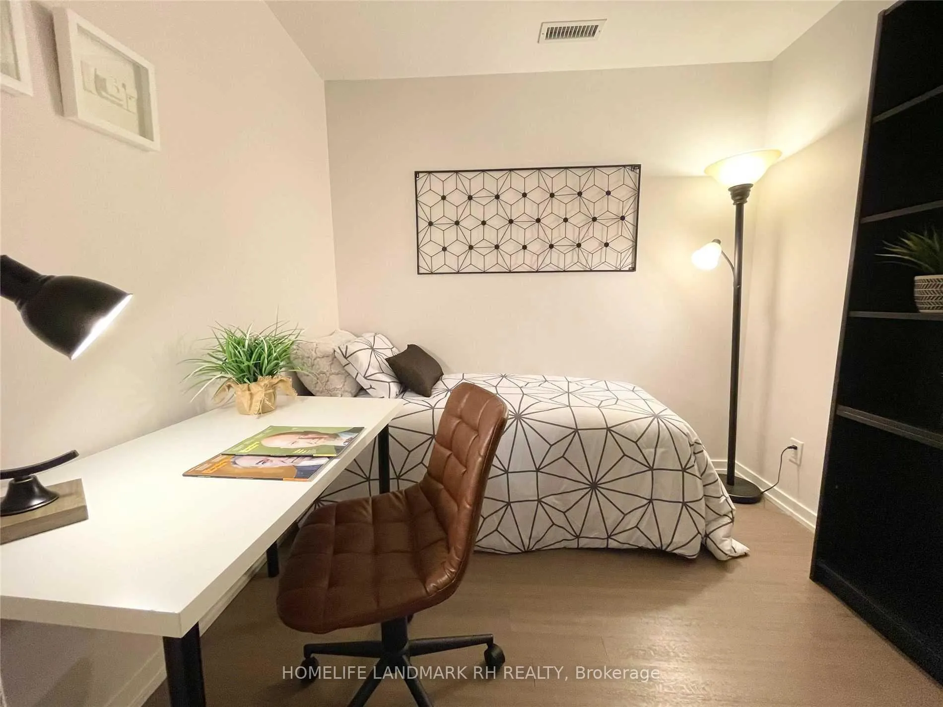 Photo 11 of Unit 818, 101 Peter Street, Toronto, Waterfront Communities — HOMEH
