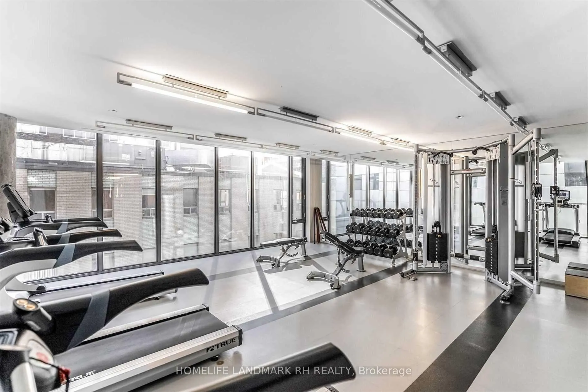 Photo 16 of Unit 818, 101 Peter Street, Toronto, Waterfront Communities — HOMEH