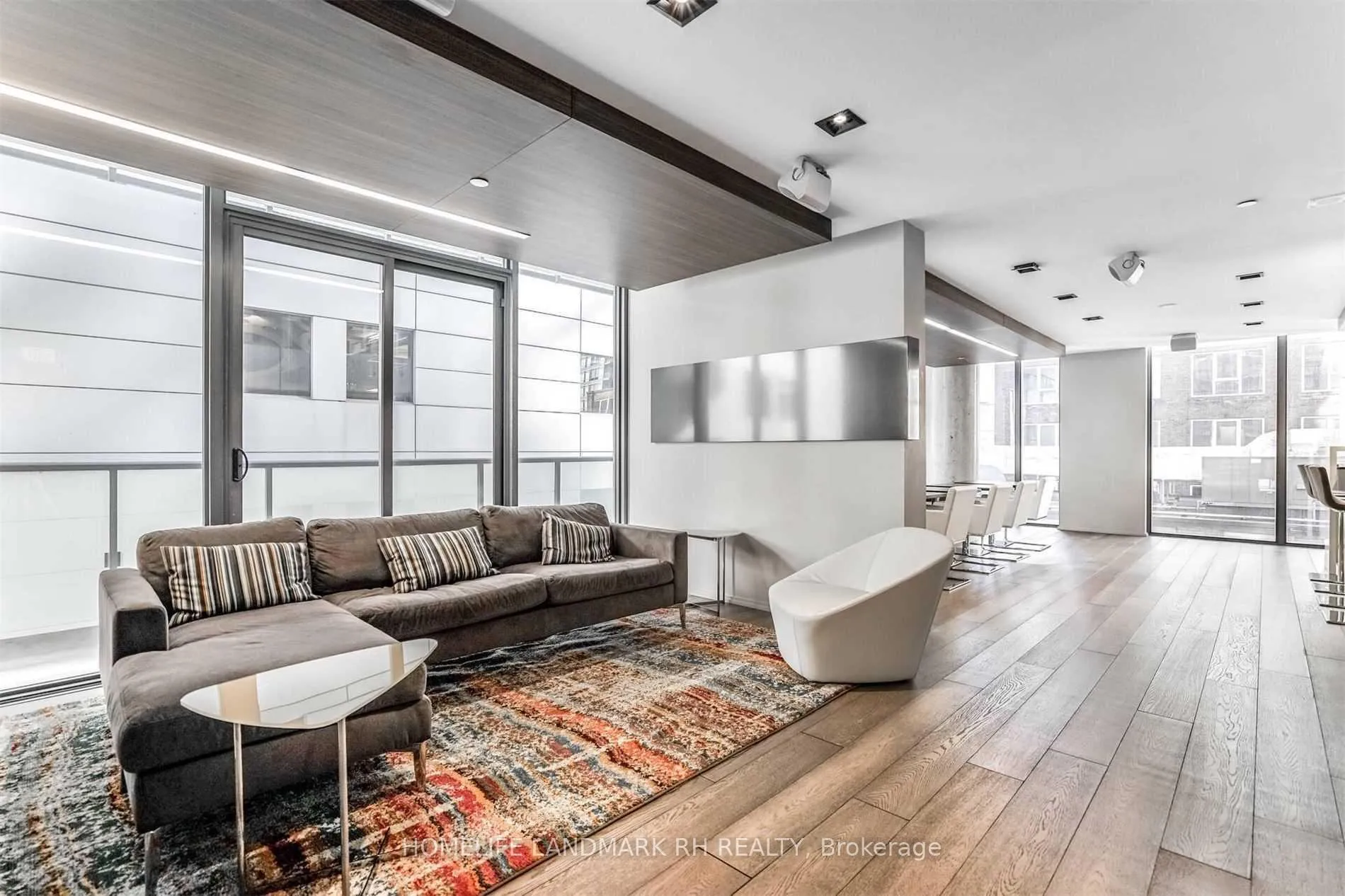 Photo 19 of Unit 818, 101 Peter Street, Toronto, Waterfront Communities — HOMEH