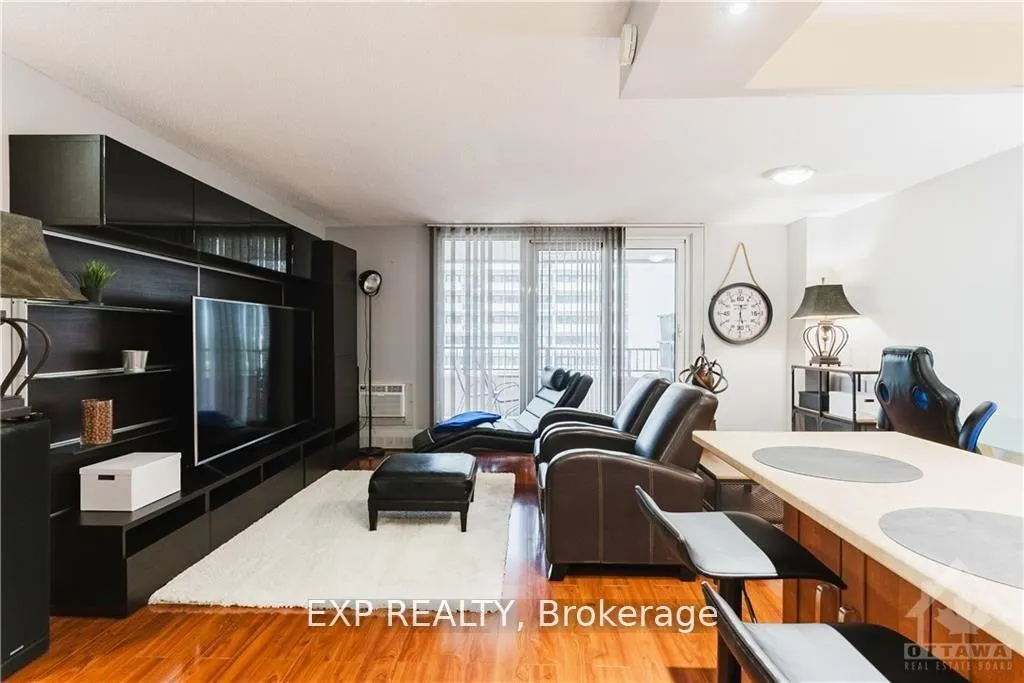 Photo 8 of Unit 906, 1785 Frobisher Lane, Ottawa, Riverview Park — HOMEH