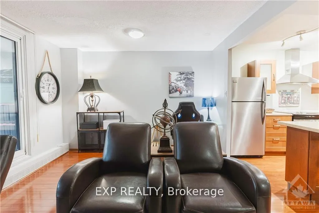 Photo 12 of Unit 906, 1785 Frobisher Lane, Ottawa, Riverview Park — HOMEH