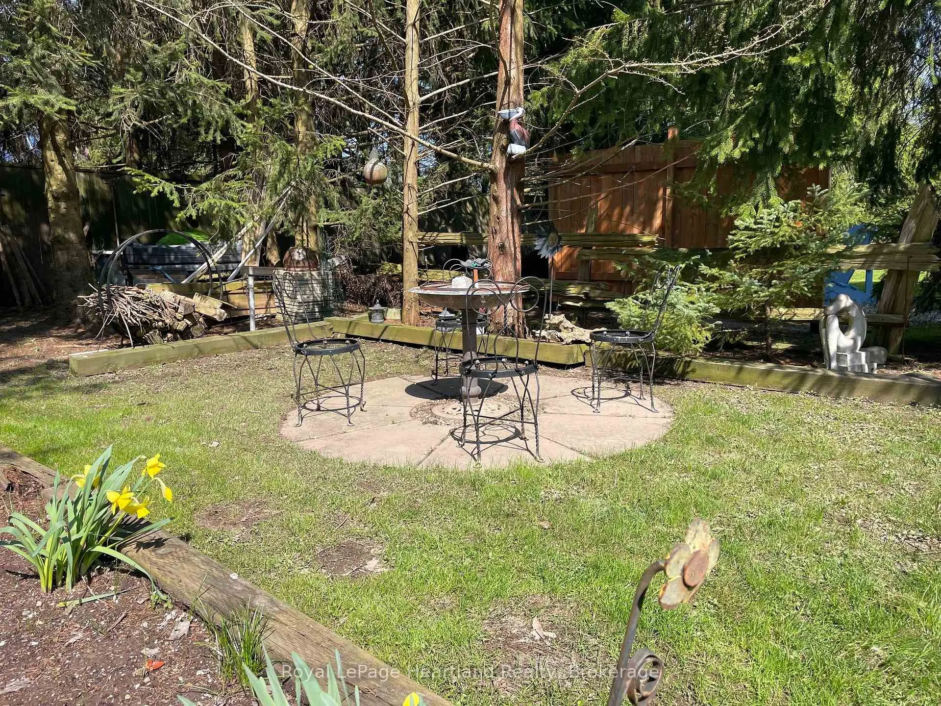Photo 2 of 11 - 77719 Bluewater Highway, Bluewater, Bayfield — HOMEH