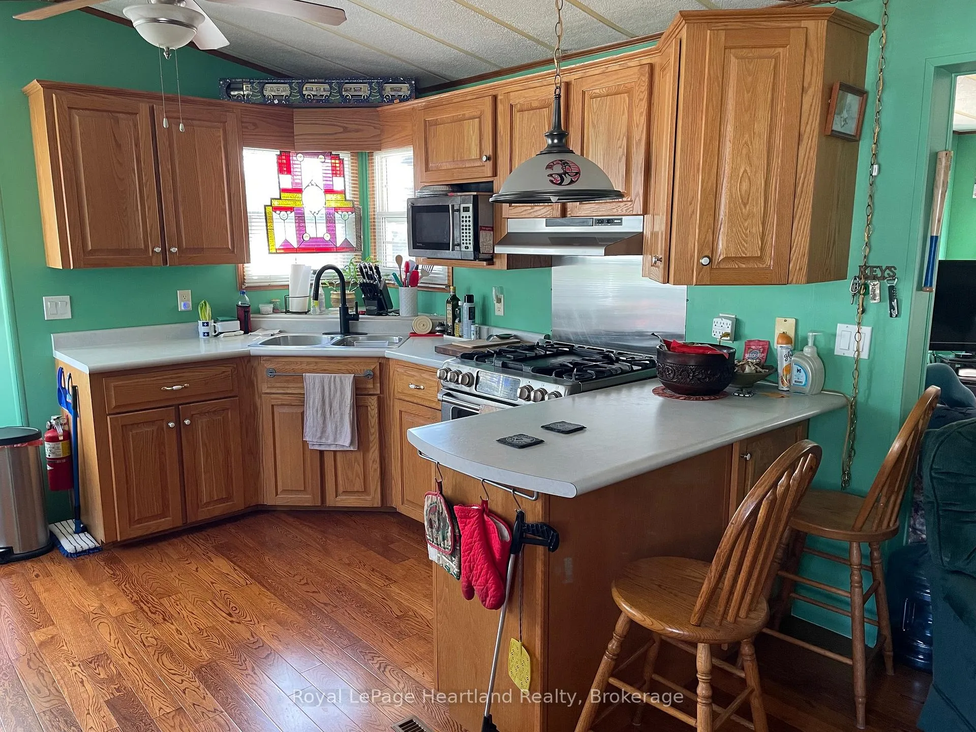 Photo 4 of 11 - 77719 Bluewater Highway, Bluewater, Bayfield — HOMEH
