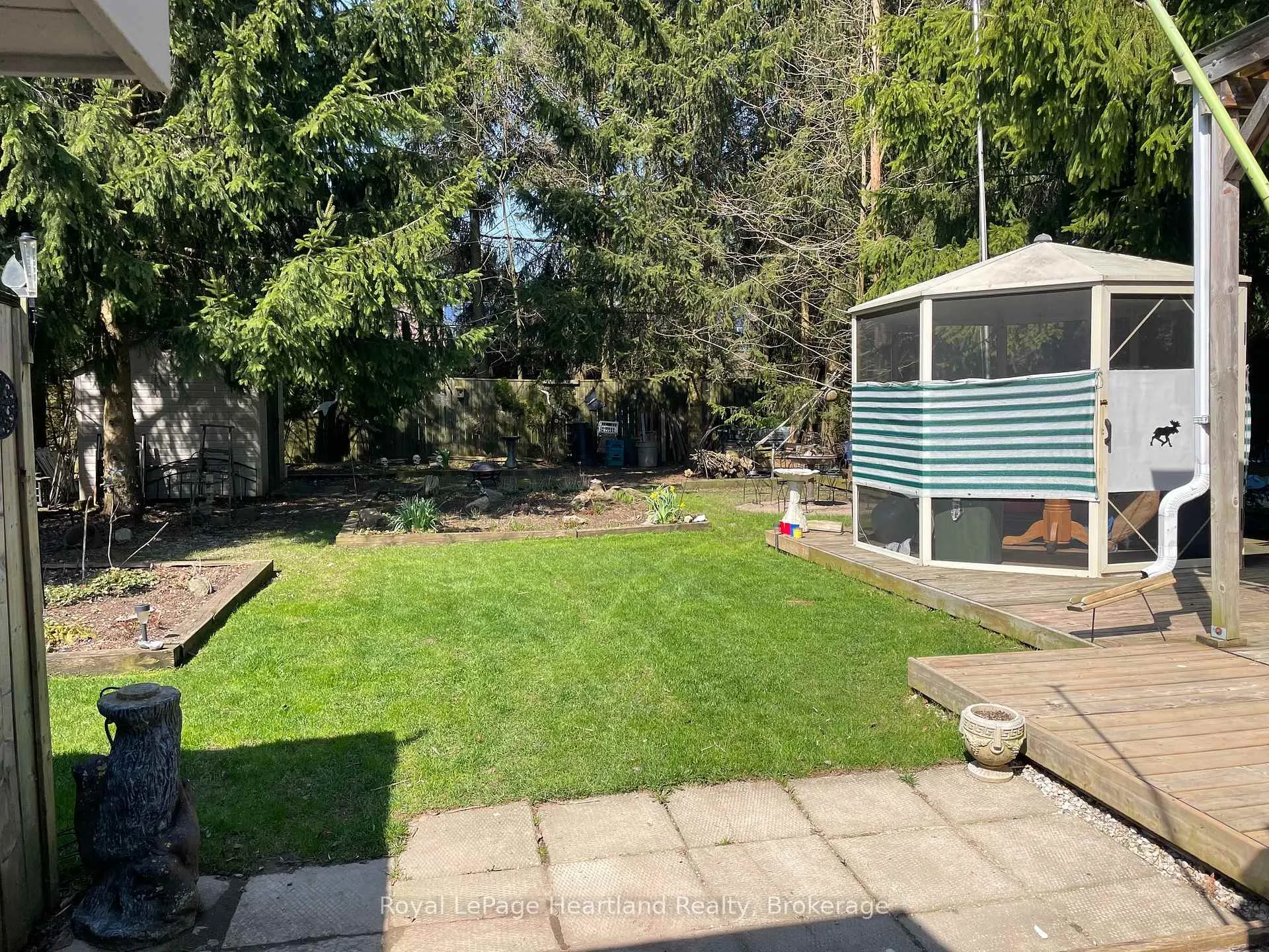 Photo 17 of 11 - 77719 Bluewater Highway, Bluewater, Bayfield — HOMEH