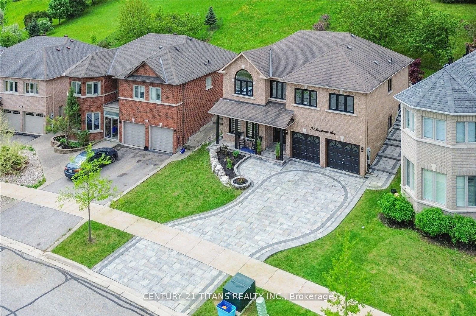 Photo 1 of 577 Royalpark Way, Vaughan, Elder Mills — HOMEH