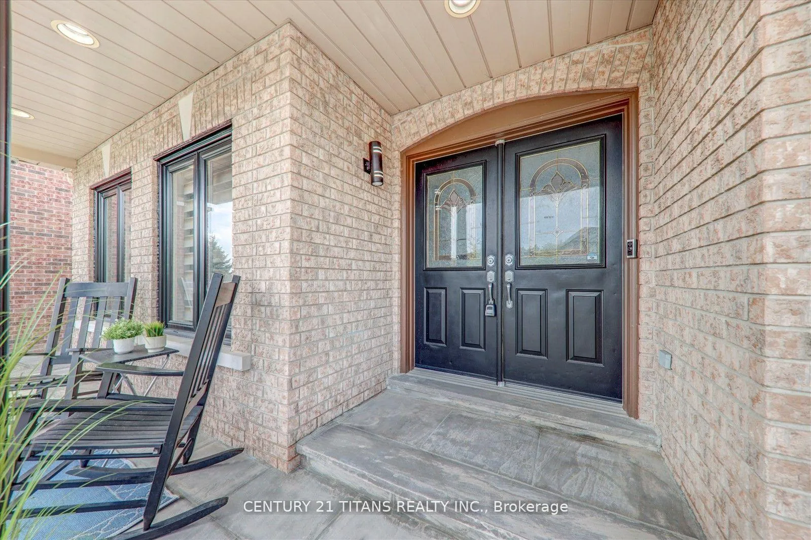 Photo 5 of 577 Royalpark Way, Vaughan, Elder Mills — HOMEH