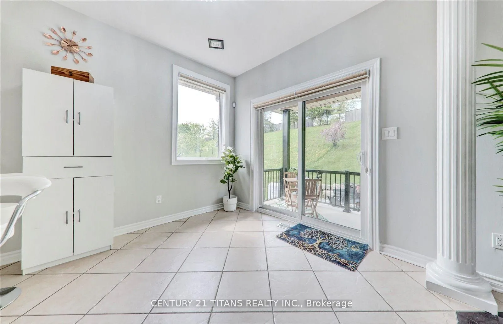 Photo 16 of 577 Royalpark Way, Vaughan, Elder Mills — HOMEH
