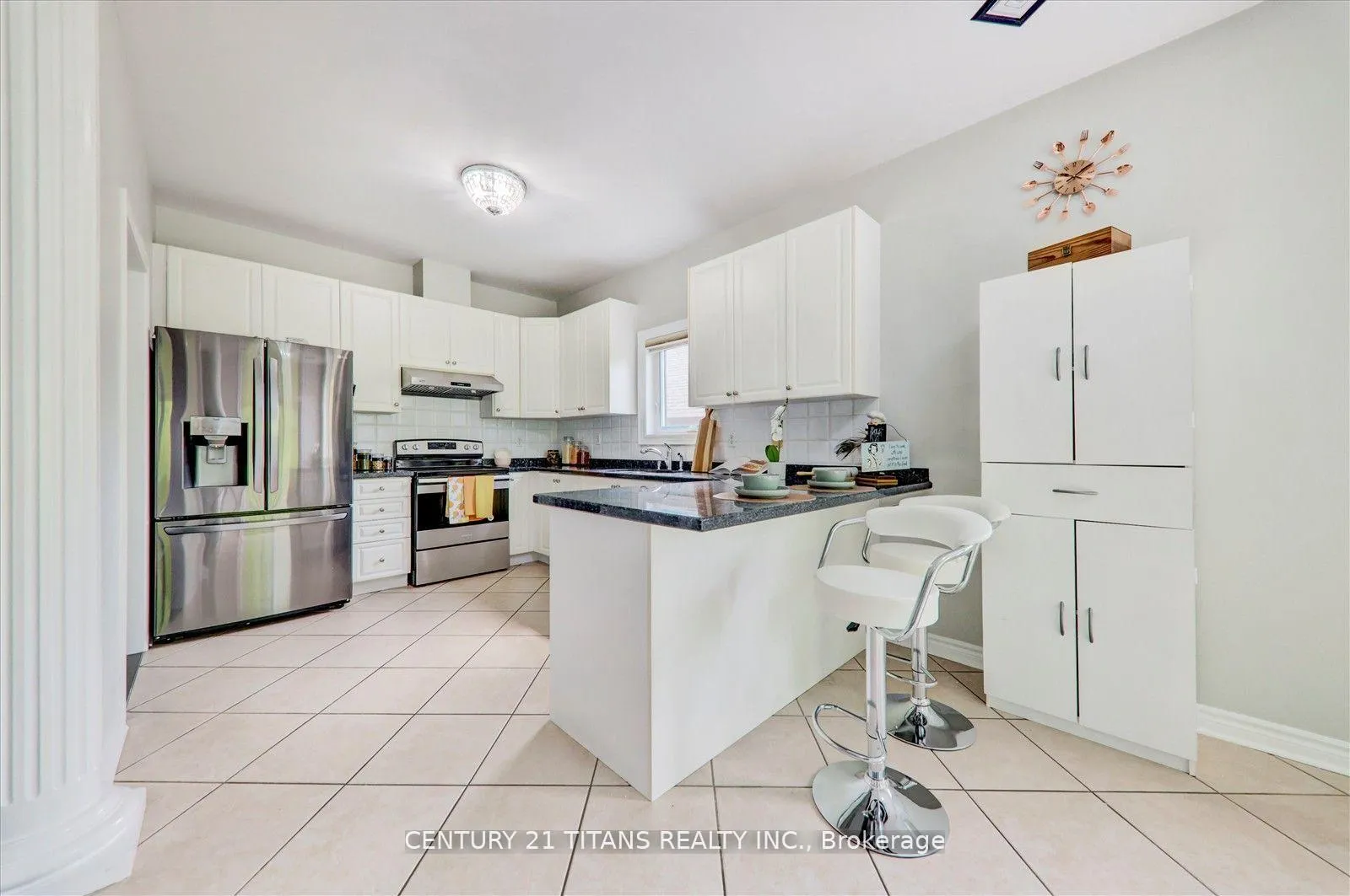 Photo 18 of 577 Royalpark Way, Vaughan, Elder Mills — HOMEH