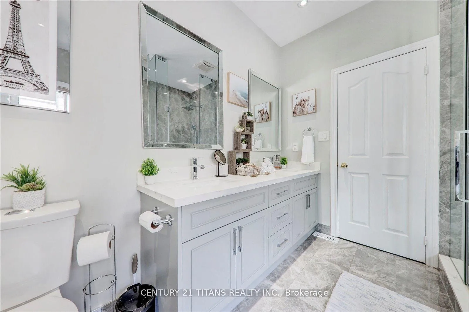 Photo 22 of 577 Royalpark Way, Vaughan, Elder Mills — HOMEH