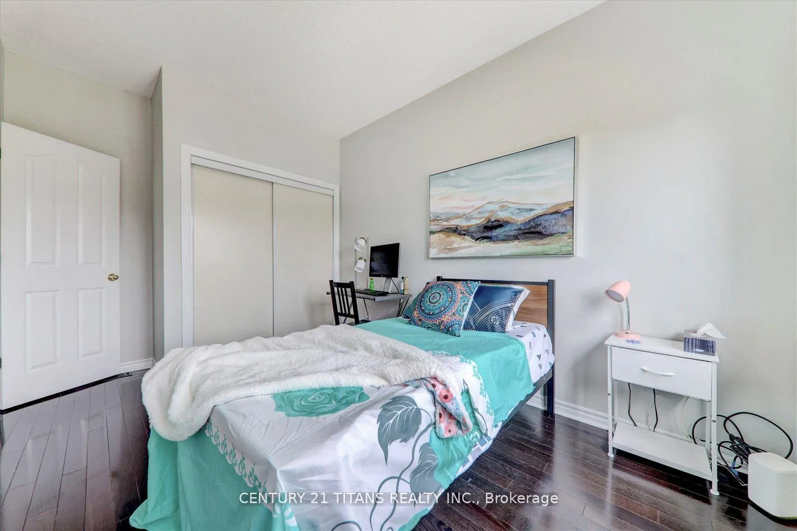 Photo 27 of 577 Royalpark Way, Vaughan, Elder Mills — HOMEH