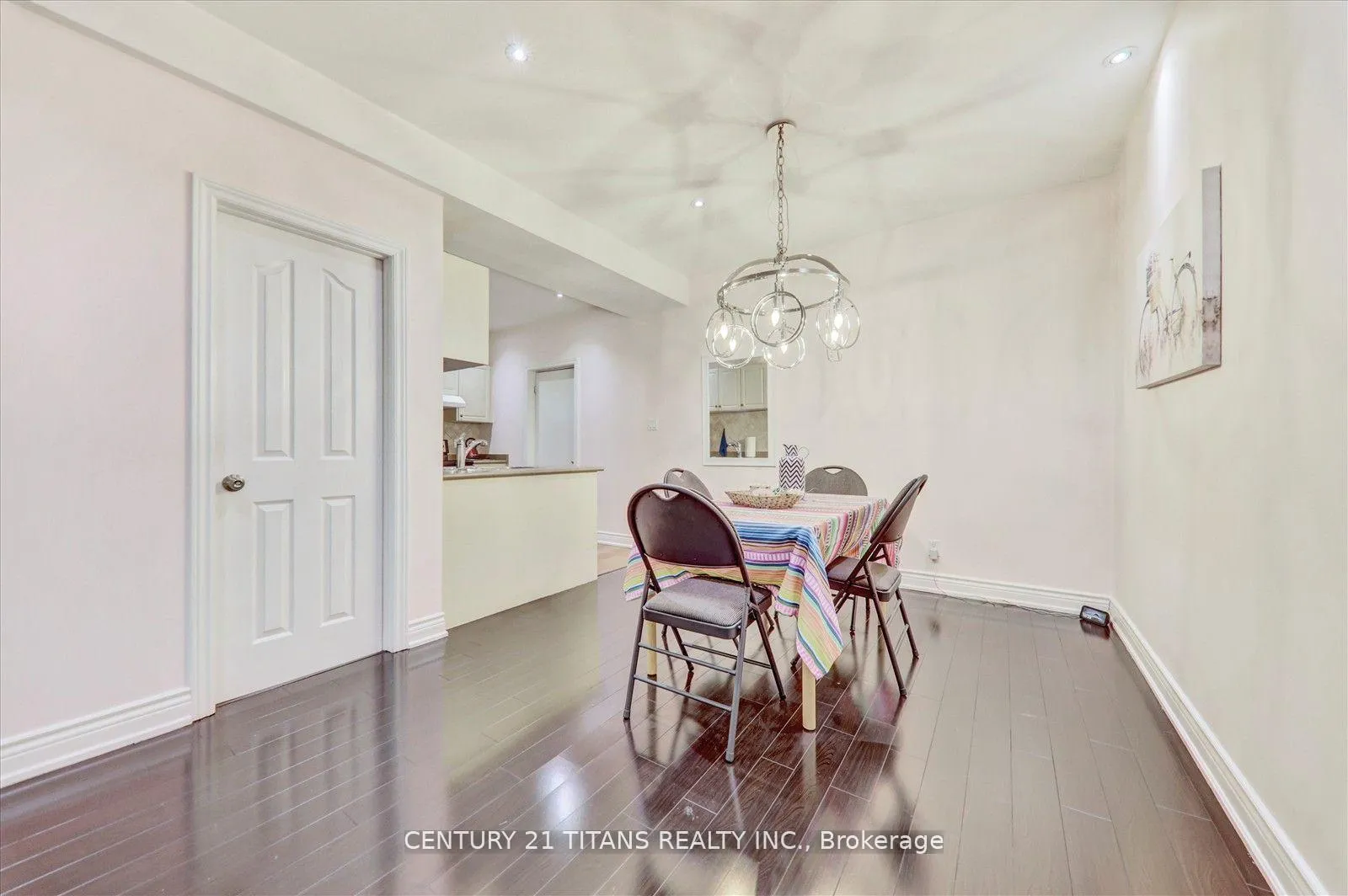 Photo 30 of 577 Royalpark Way, Vaughan, Elder Mills — HOMEH