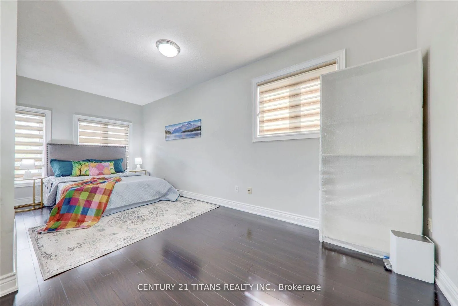 Photo 33 of 577 Royalpark Way, Vaughan, Elder Mills — HOMEH