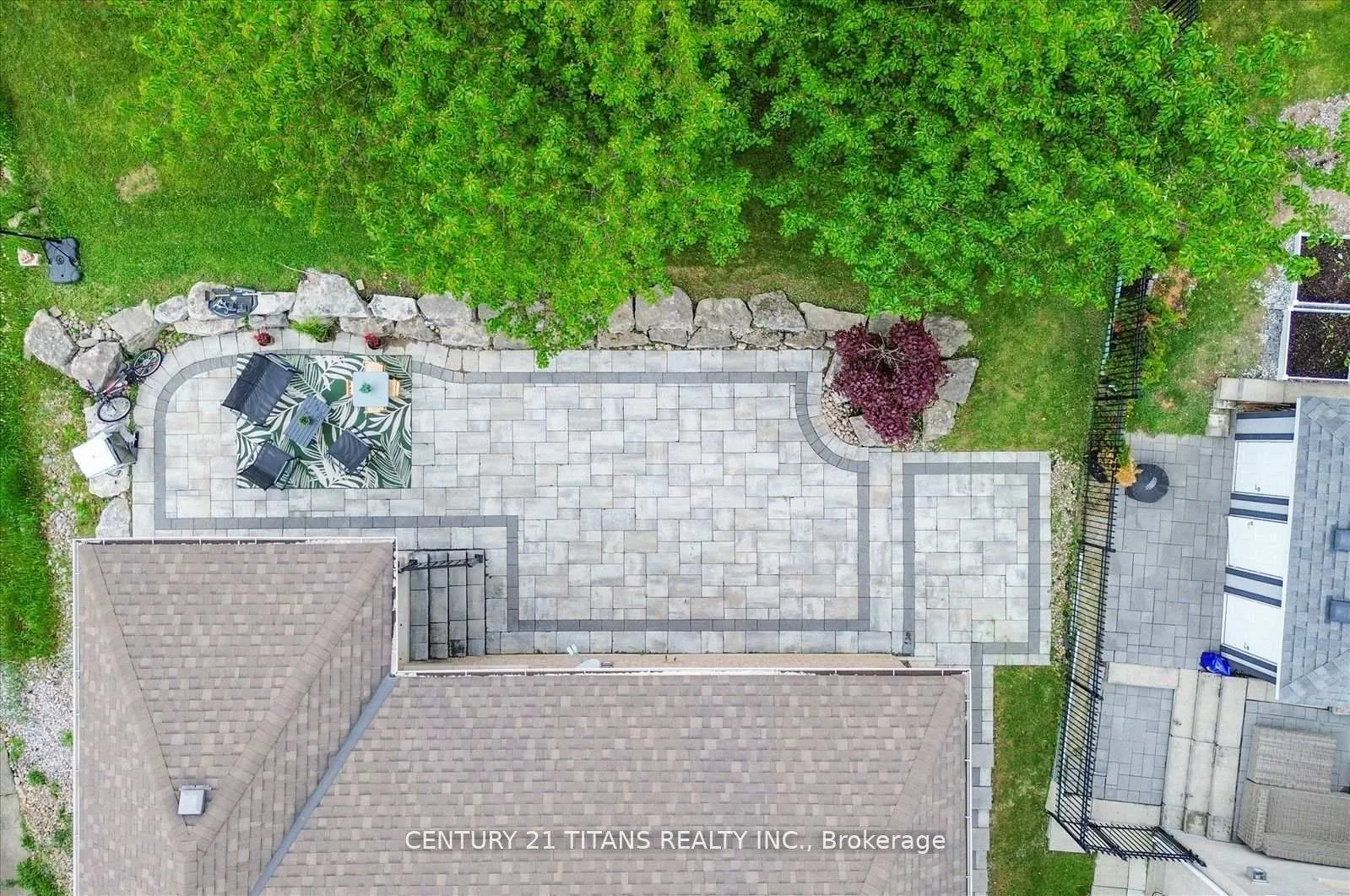 Photo 41 of 577 Royalpark Way, Vaughan, Elder Mills — HOMEH