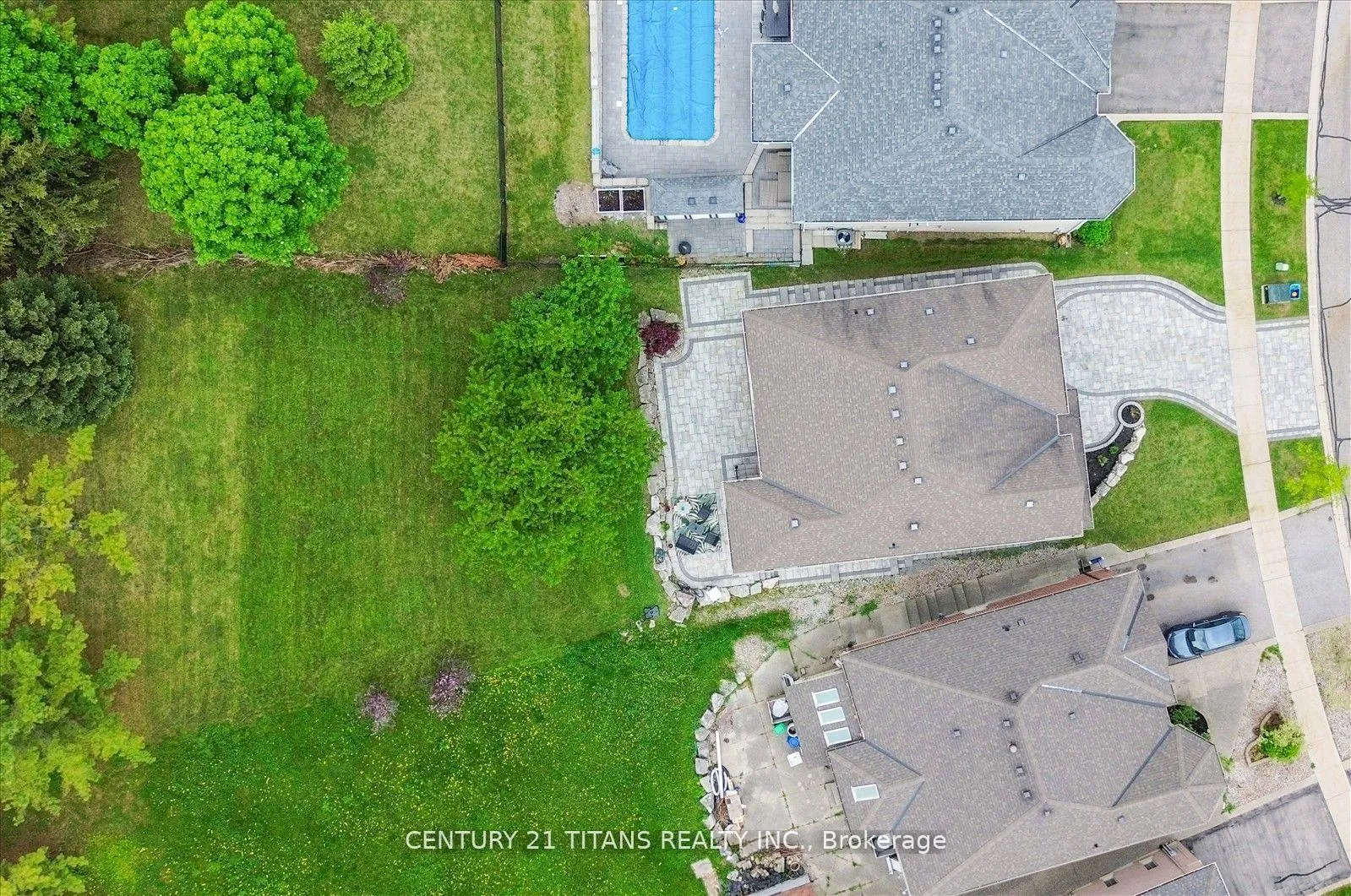 Photo 43 of 577 Royalpark Way, Vaughan, Elder Mills — HOMEH