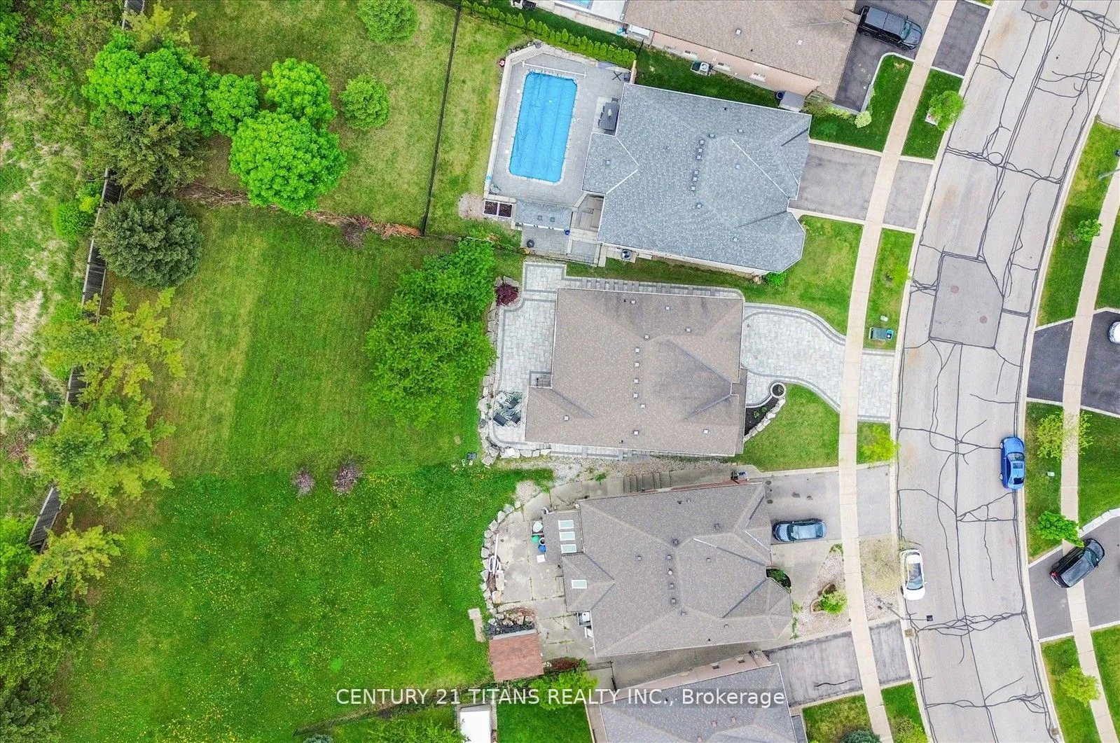 Photo 44 of 577 Royalpark Way, Vaughan, Elder Mills — HOMEH