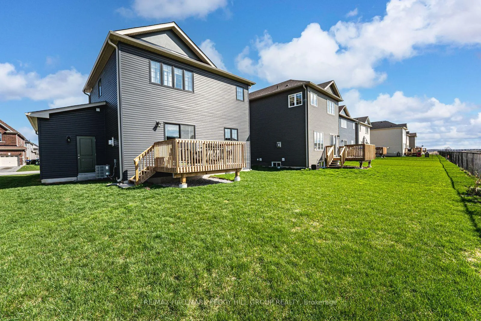 Photo 14 of 229 Mckenzie Drive, Clearview, Stayner — HOMEH