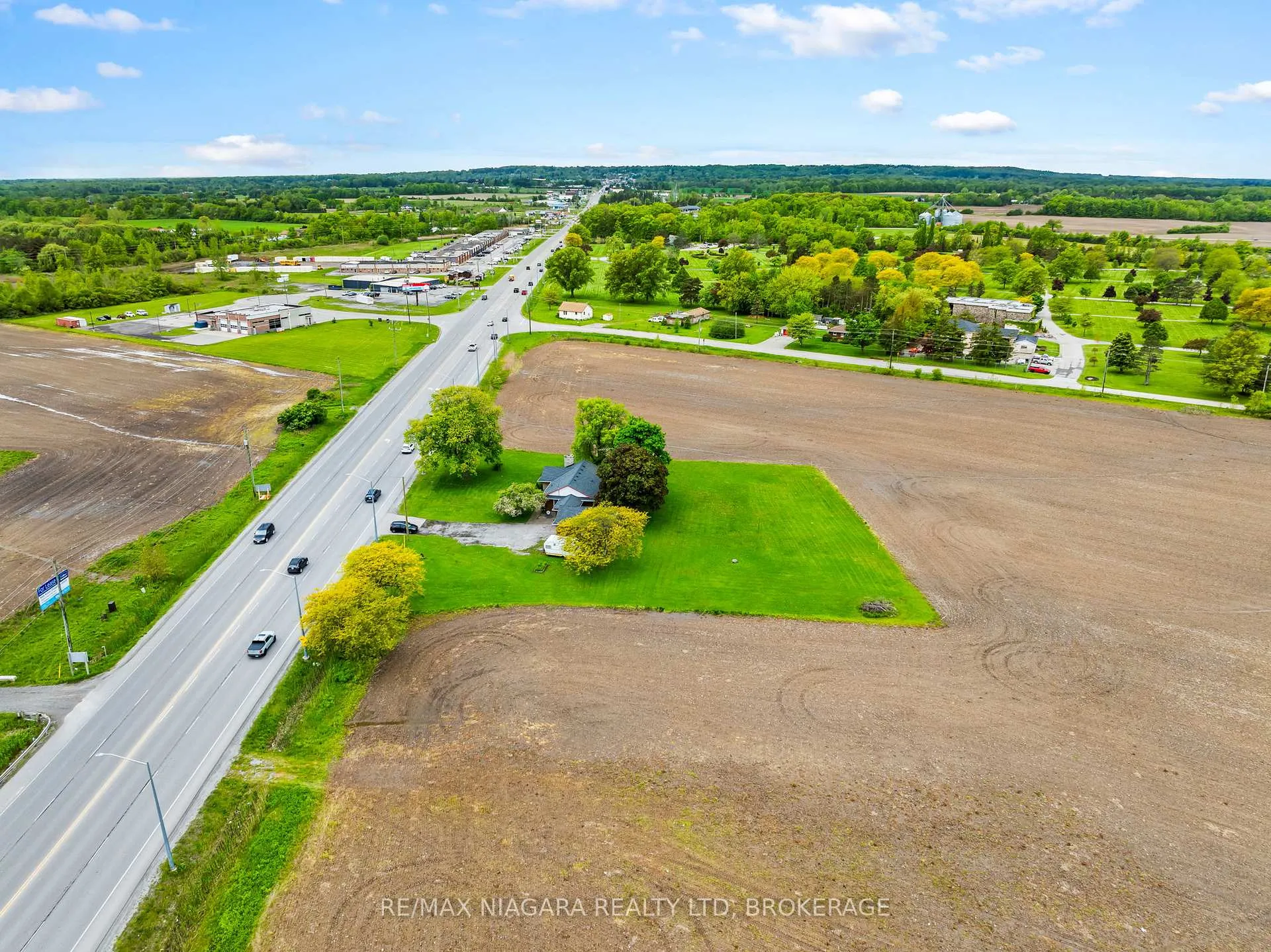 Photo 8 of 2152 Hwy 20, Thorold, Cataract Road — HOMEH