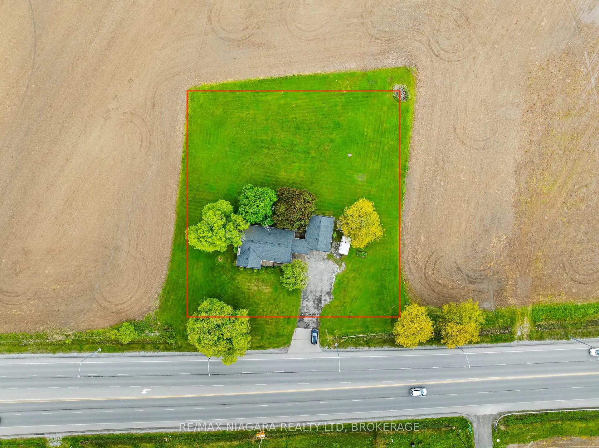 Photo 9 of 2152 Hwy 20, Thorold, Cataract Road — HOMEH