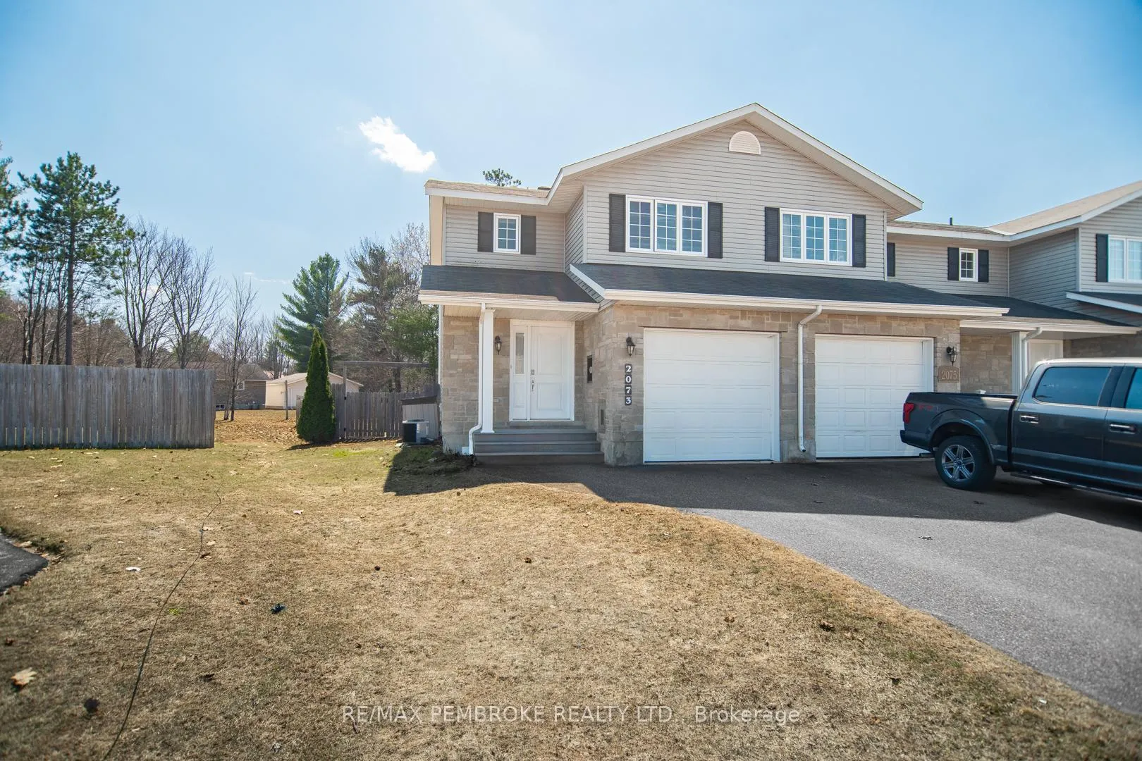 Photo 4 of 2073 Sandstone Crescent, Petawawa — HOMEH