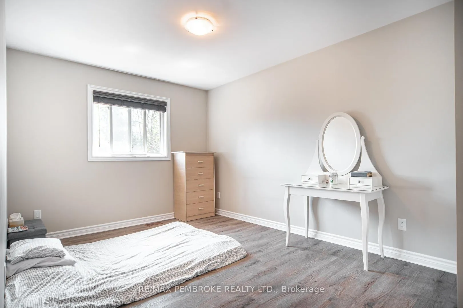 Photo 18 of 2073 Sandstone Crescent, Petawawa — HOMEH
