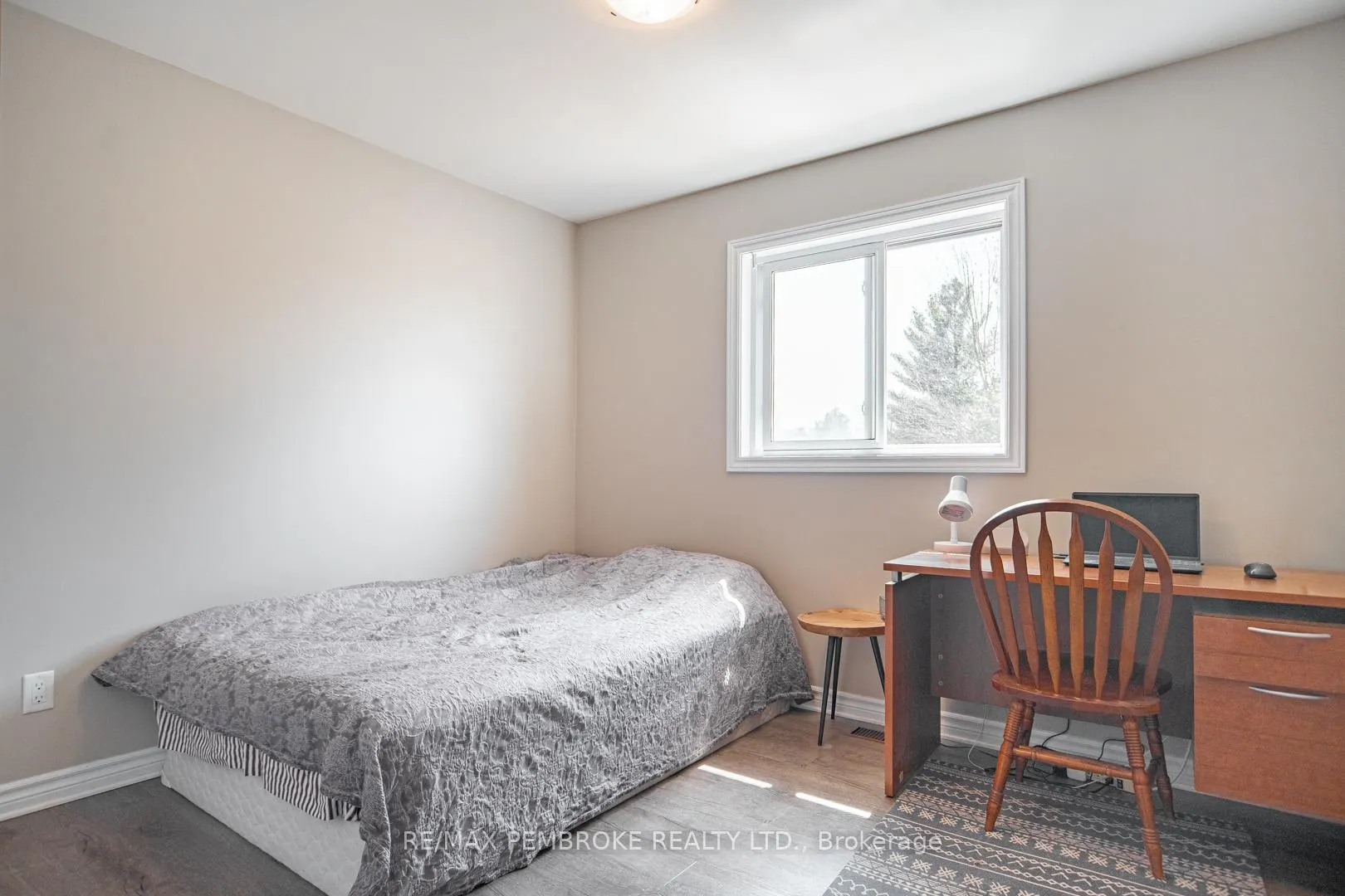 Photo 21 of 2073 Sandstone Crescent, Petawawa — HOMEH