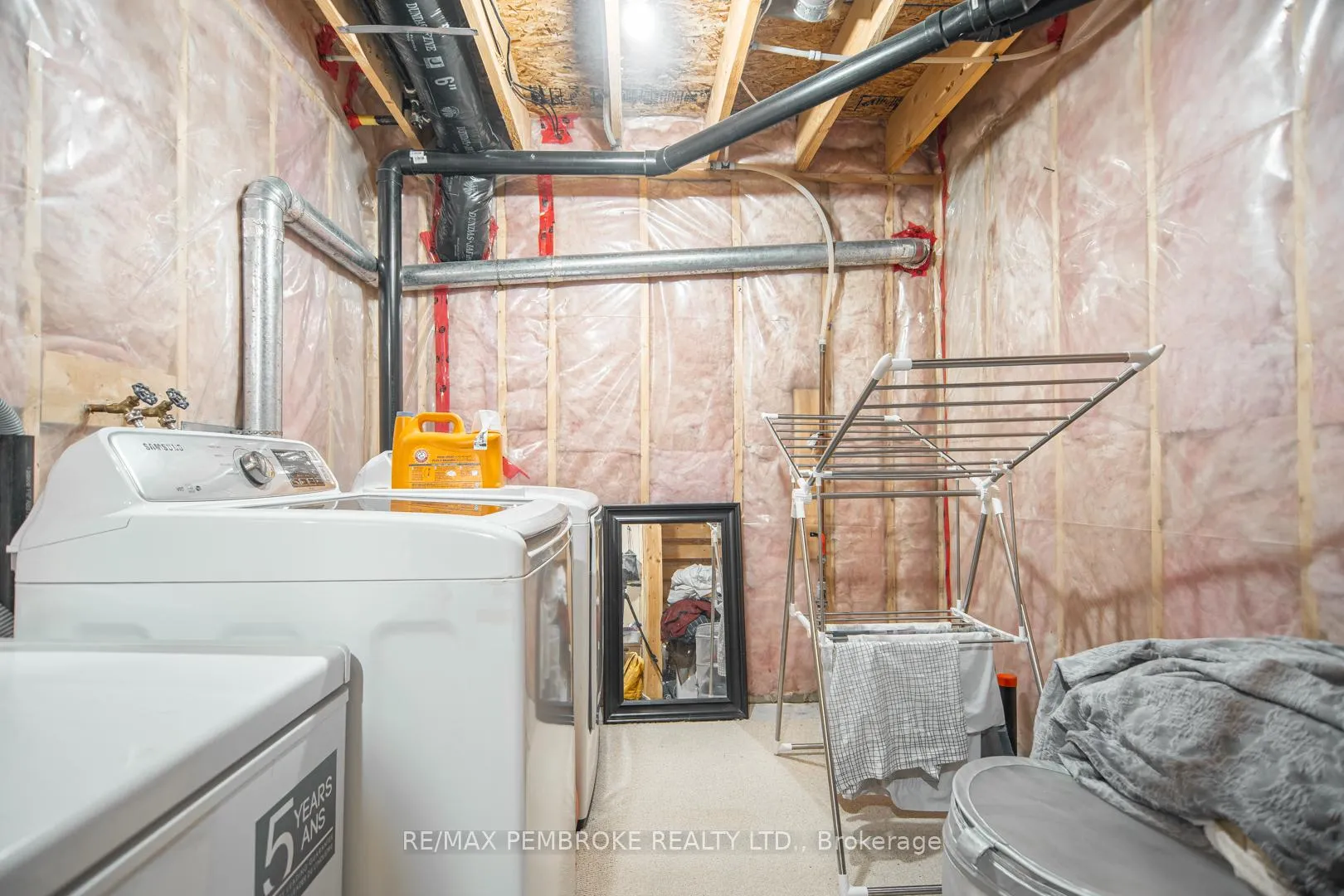 Photo 30 of 2073 Sandstone Crescent, Petawawa — HOMEH