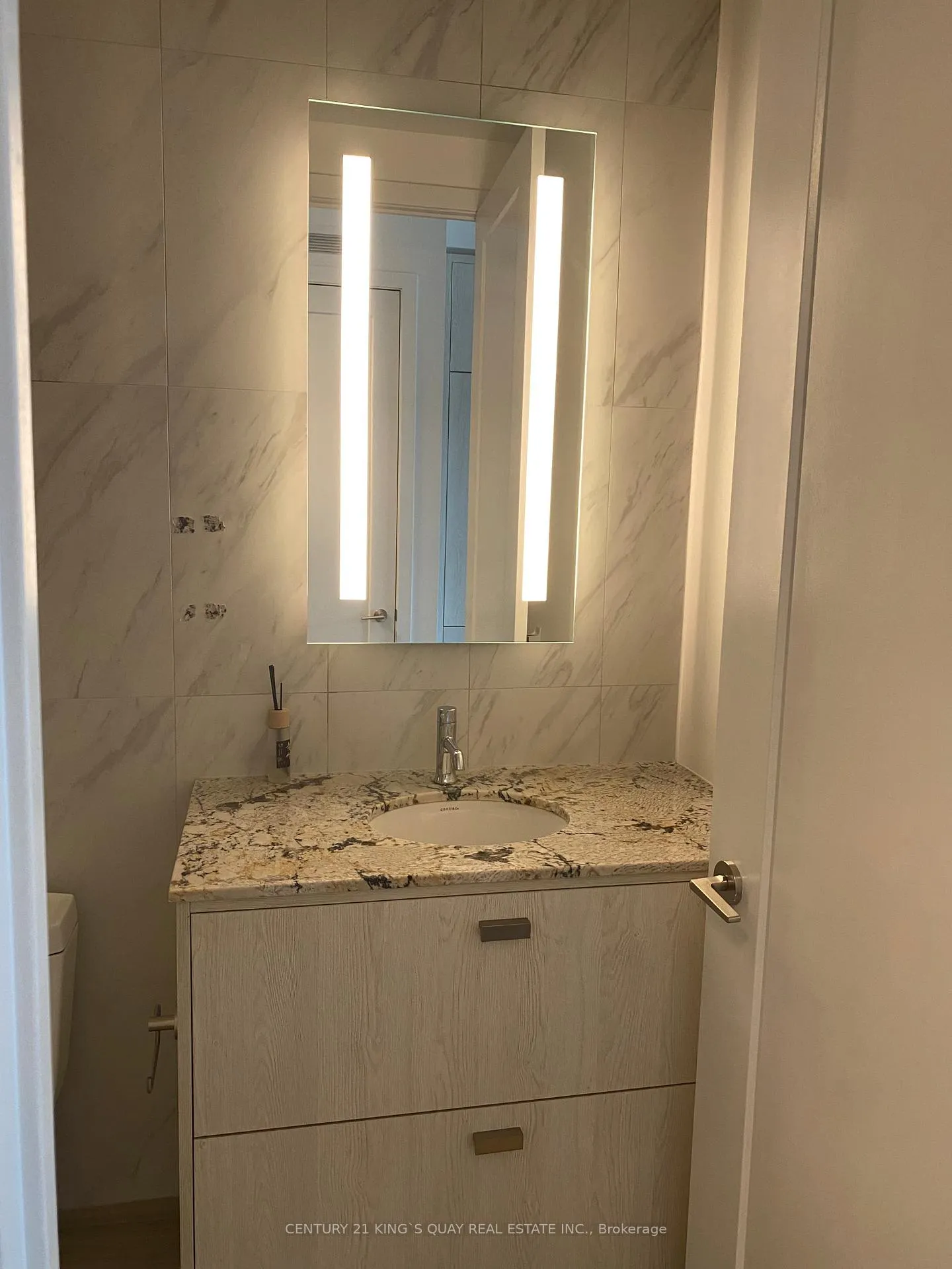 Photo 3 of Unit 2806, 470 Front Street W, Toronto, Waterfront Communities — HOMEH
