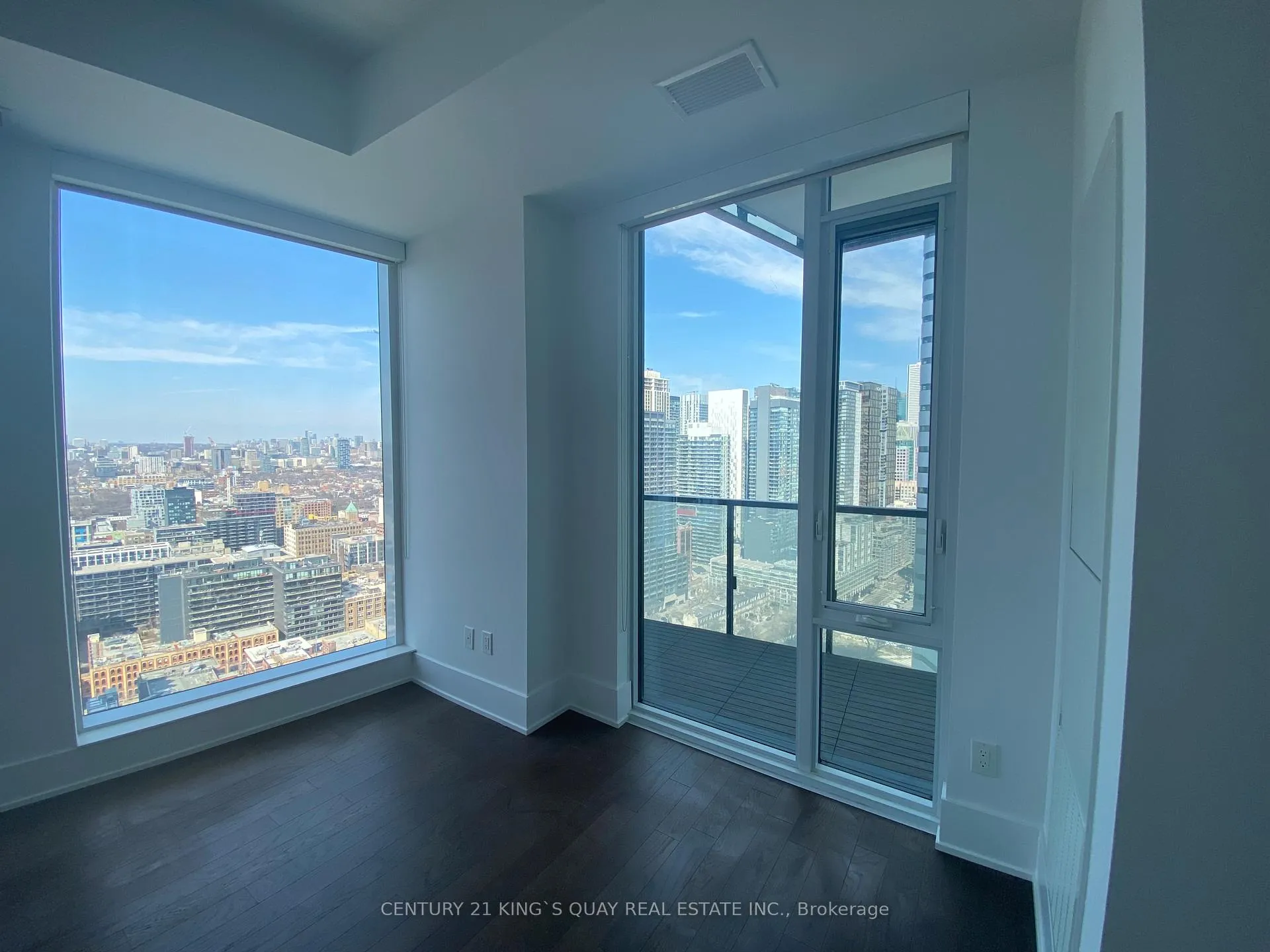 Photo 10 of Unit 2806, 470 Front Street W, Toronto, Waterfront Communities — HOMEH
