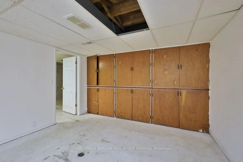 Photo 23 of 759 King Road, Burlington, LaSalle — HOMEH
