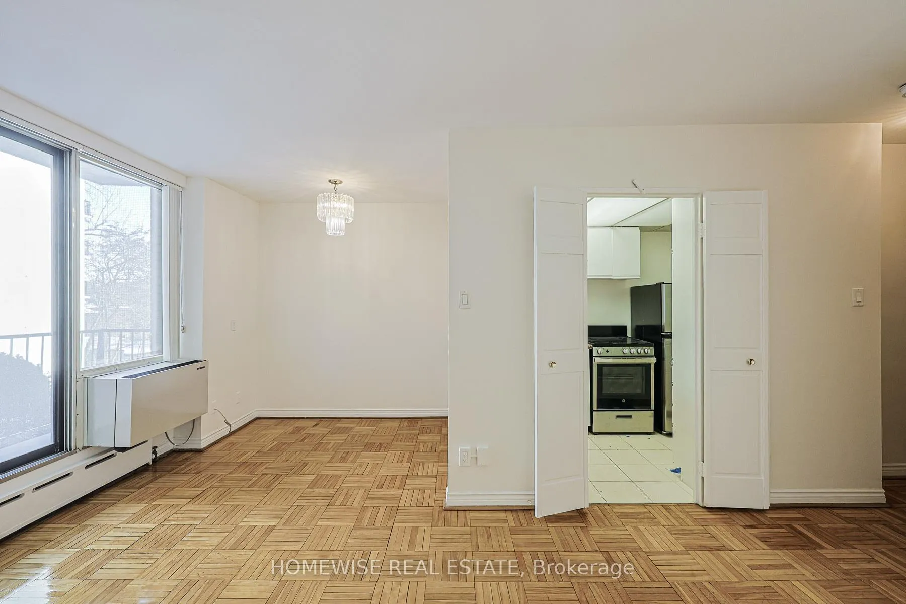 Photo 7 of Unit 705, 485 Kingston Road, Toronto, The Beaches — HOMEH