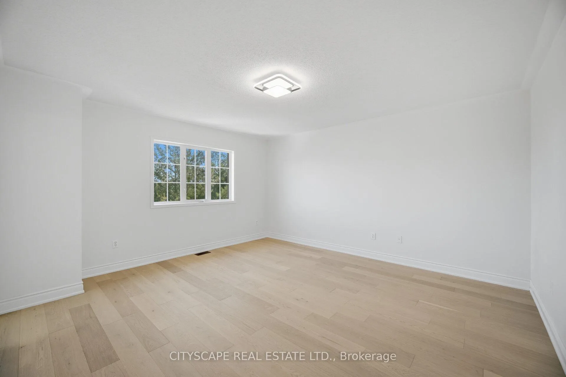 Photo 24 of 106 Tianlee Crescent, Brampton, Fletcher's Meadow — HOMEH