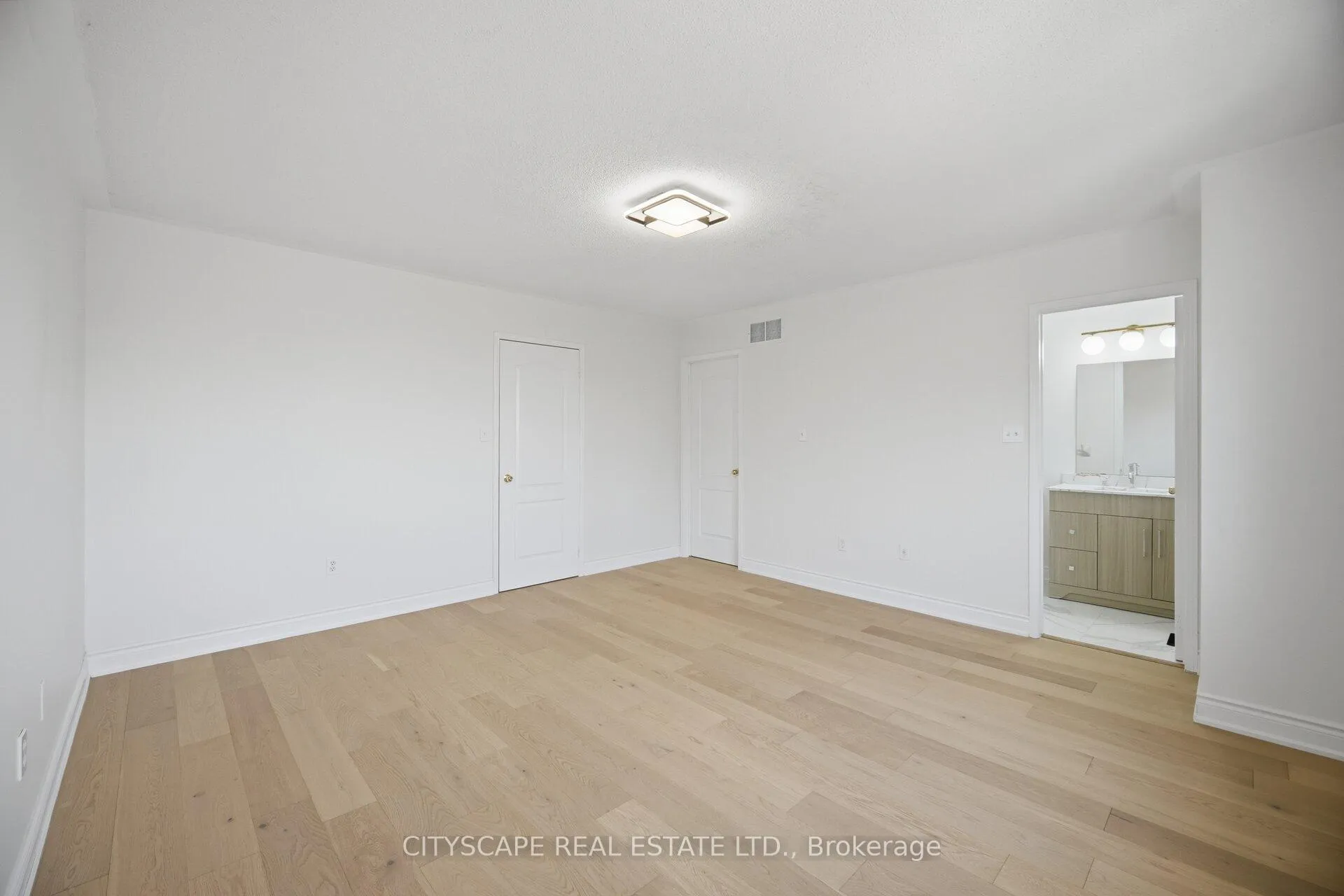 Photo 26 of 106 Tianlee Crescent, Brampton, Fletcher's Meadow — HOMEH