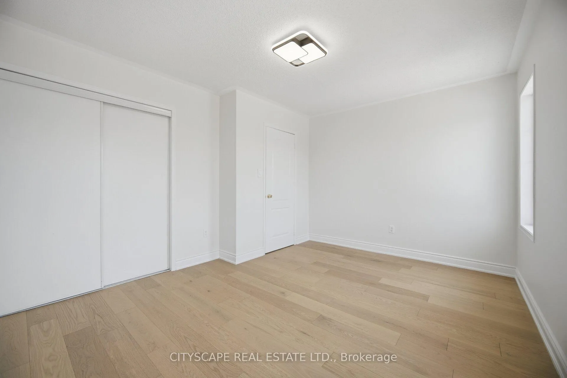 Photo 30 of 106 Tianlee Crescent, Brampton, Fletcher's Meadow — HOMEH