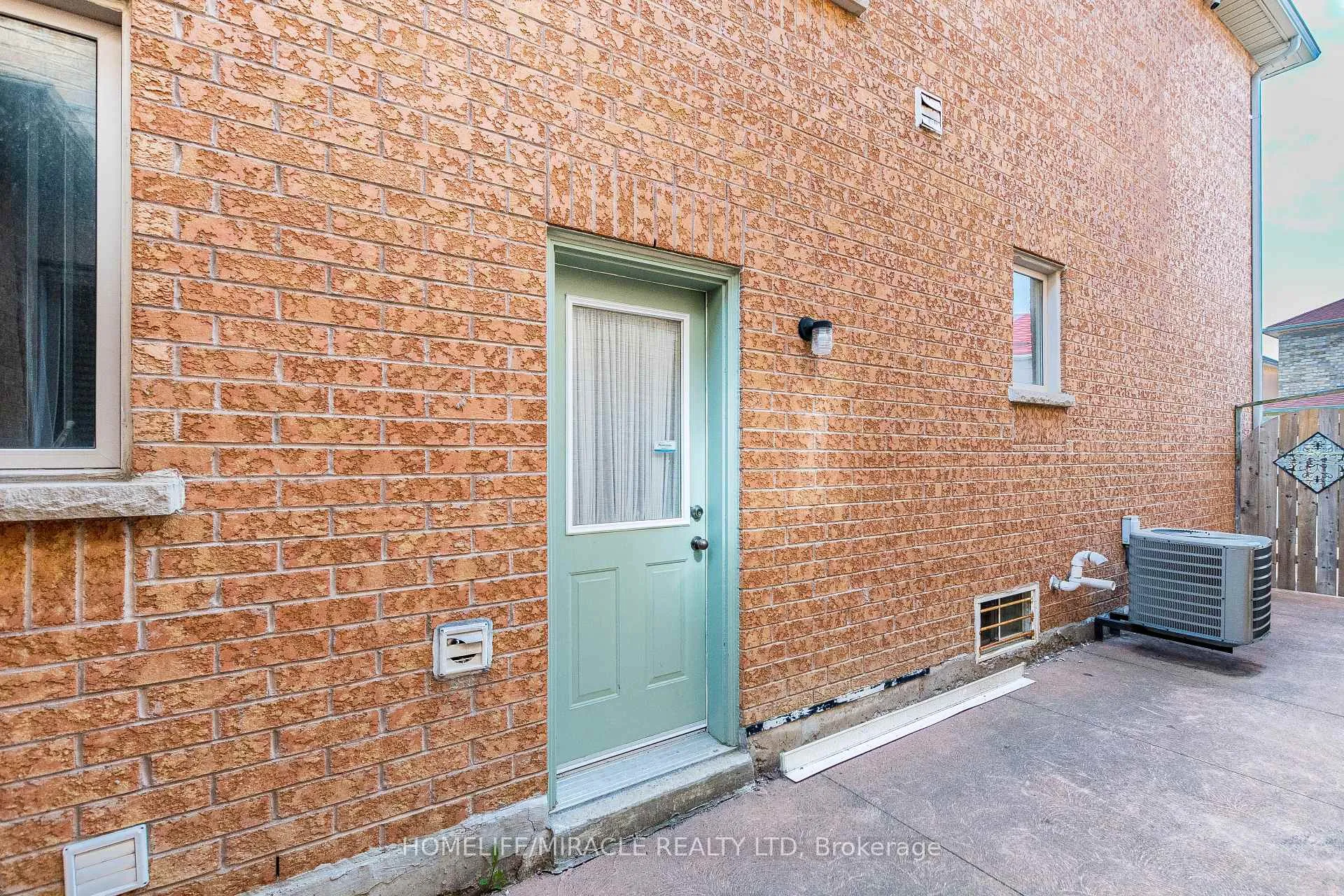 Photo 47 of Unit Upper Portion, 62 Long Meadow Road, Brampton, Bram East — HOMEH