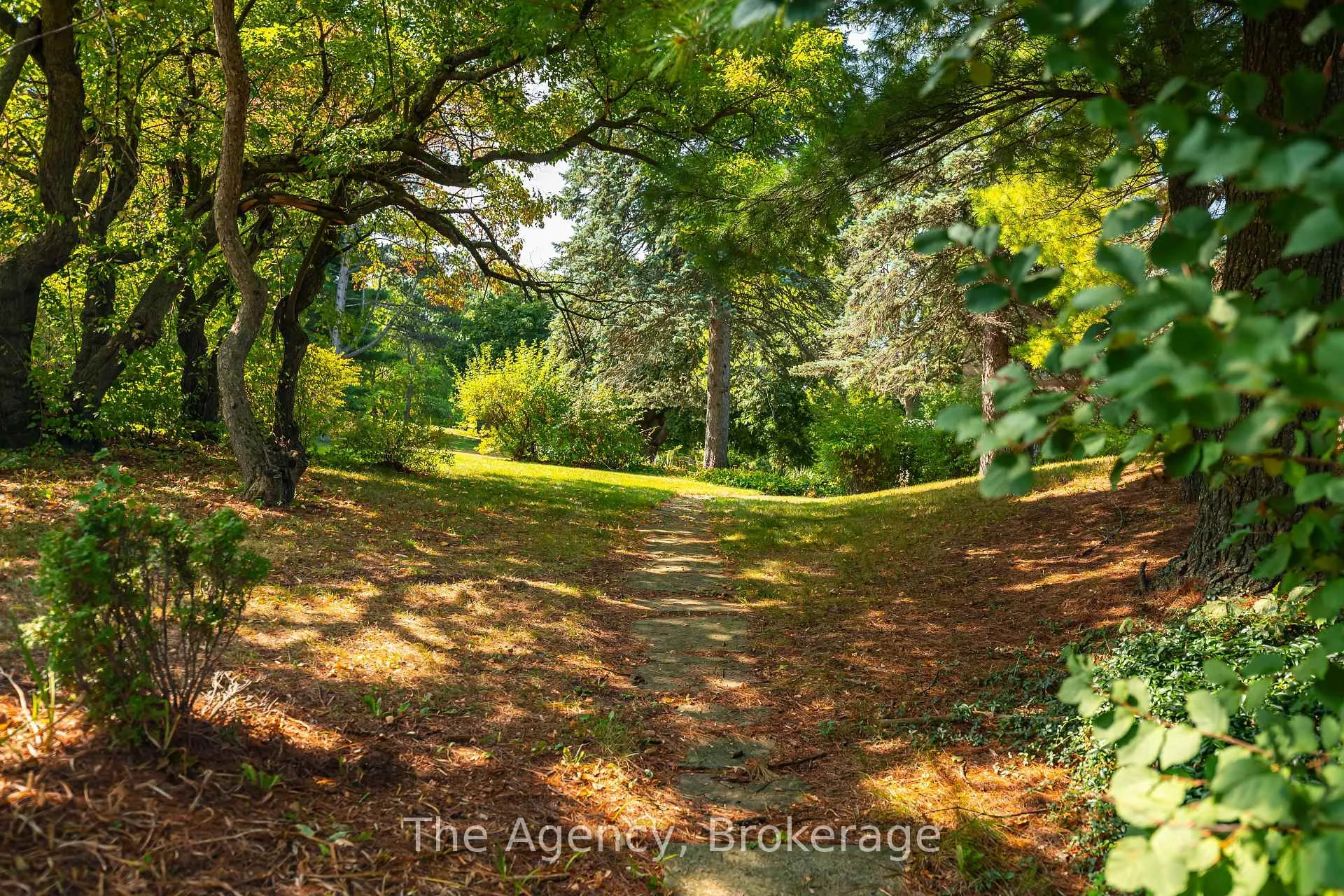 Photo 16 of 5150 17 Side Road, King, Schomberg — HOMEH